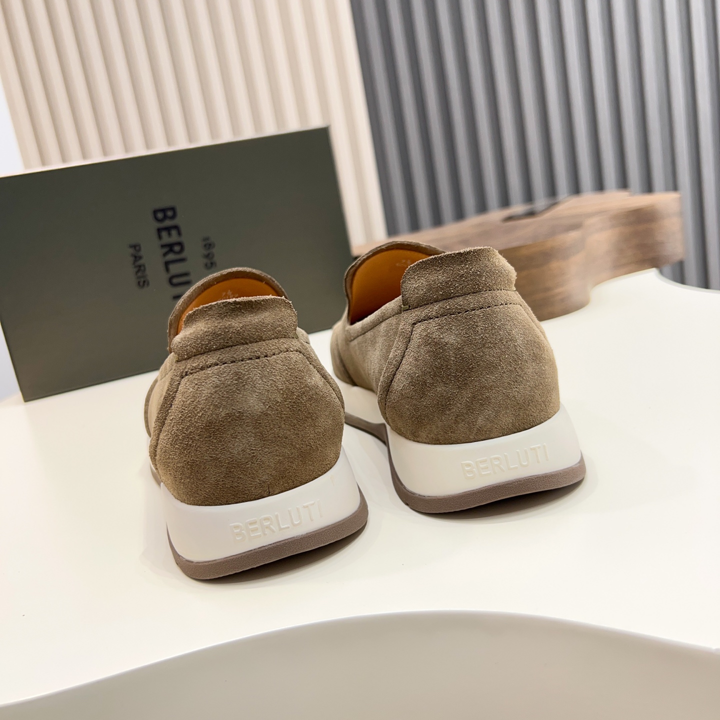 Berlut* Berlut* zapatos casuales de gama alta de un solo paso de los hombres, el último lanzamiento 