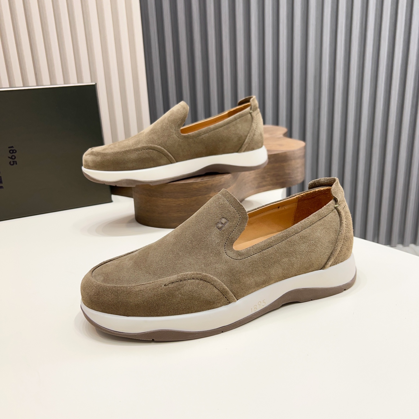 Berlut* Berlut* zapatos casuales de gama alta de un solo paso de los hombres, el último lanzamiento 