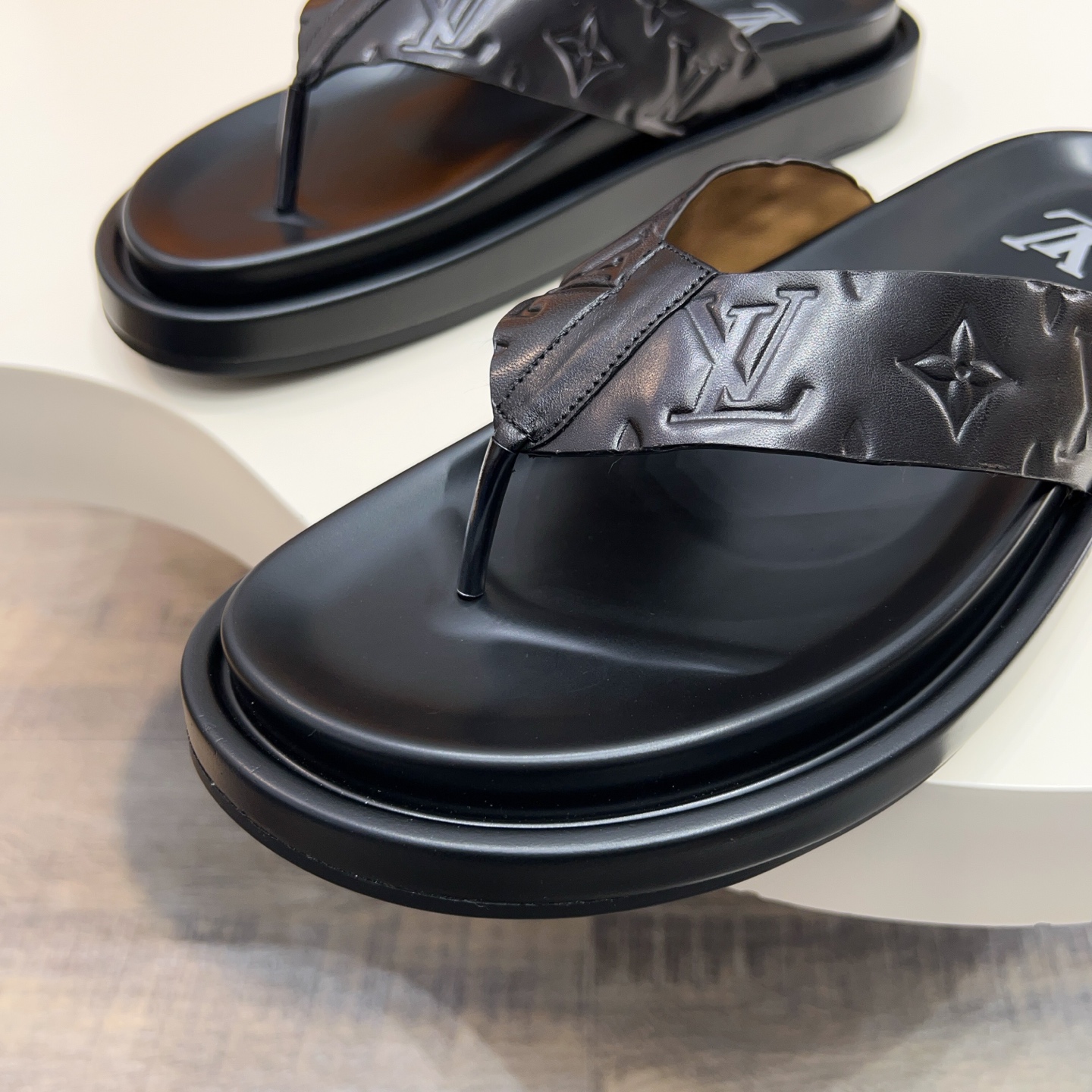 Luxury Leather Sandals for Men – Handmade Designer Slides, Classic Summer Style 8 i1746573691882 8098 0 3