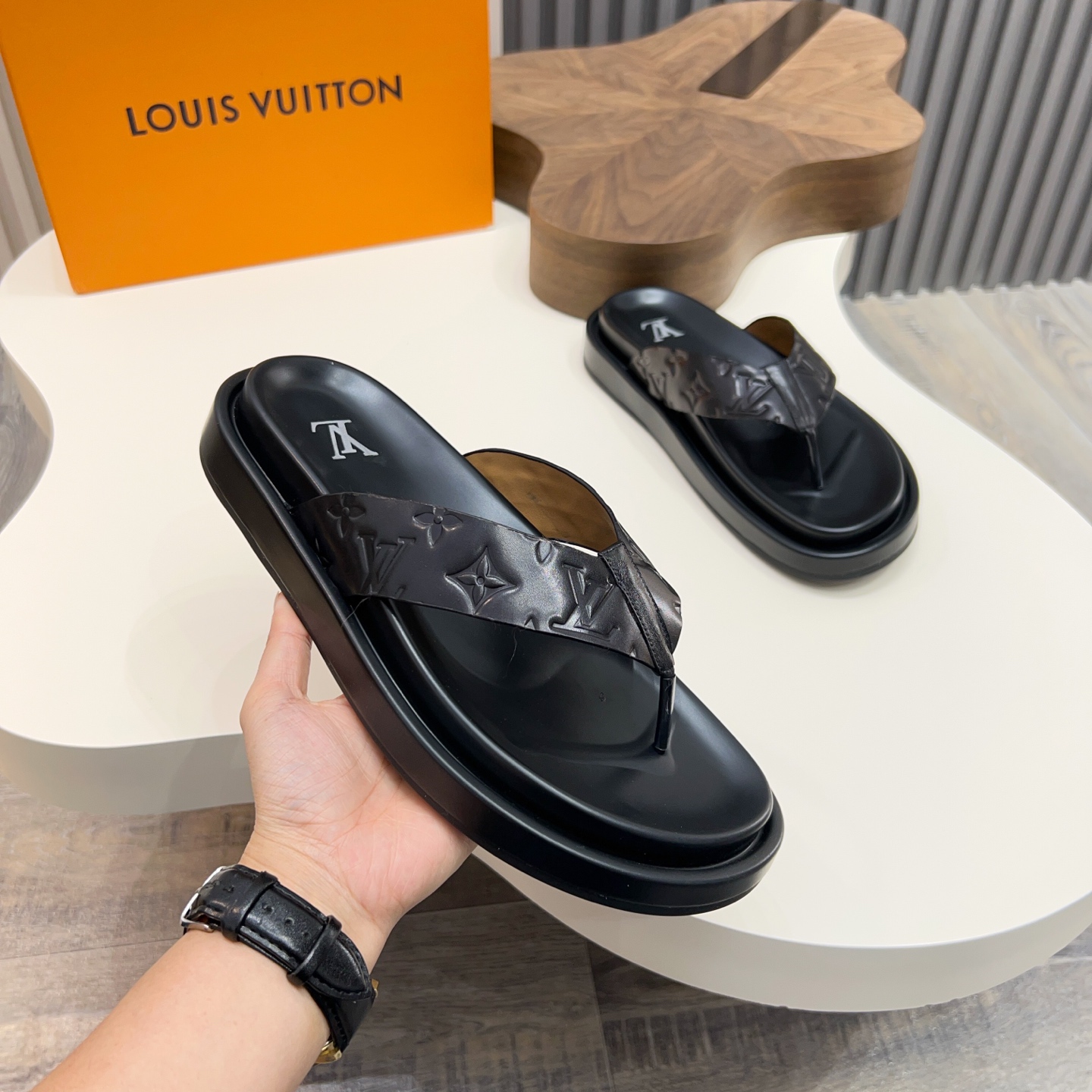 Luxury Leather Sandals for Men – Handmade Designer Slides, Classic Summer Style 10 i1746573740665 1414 0 8