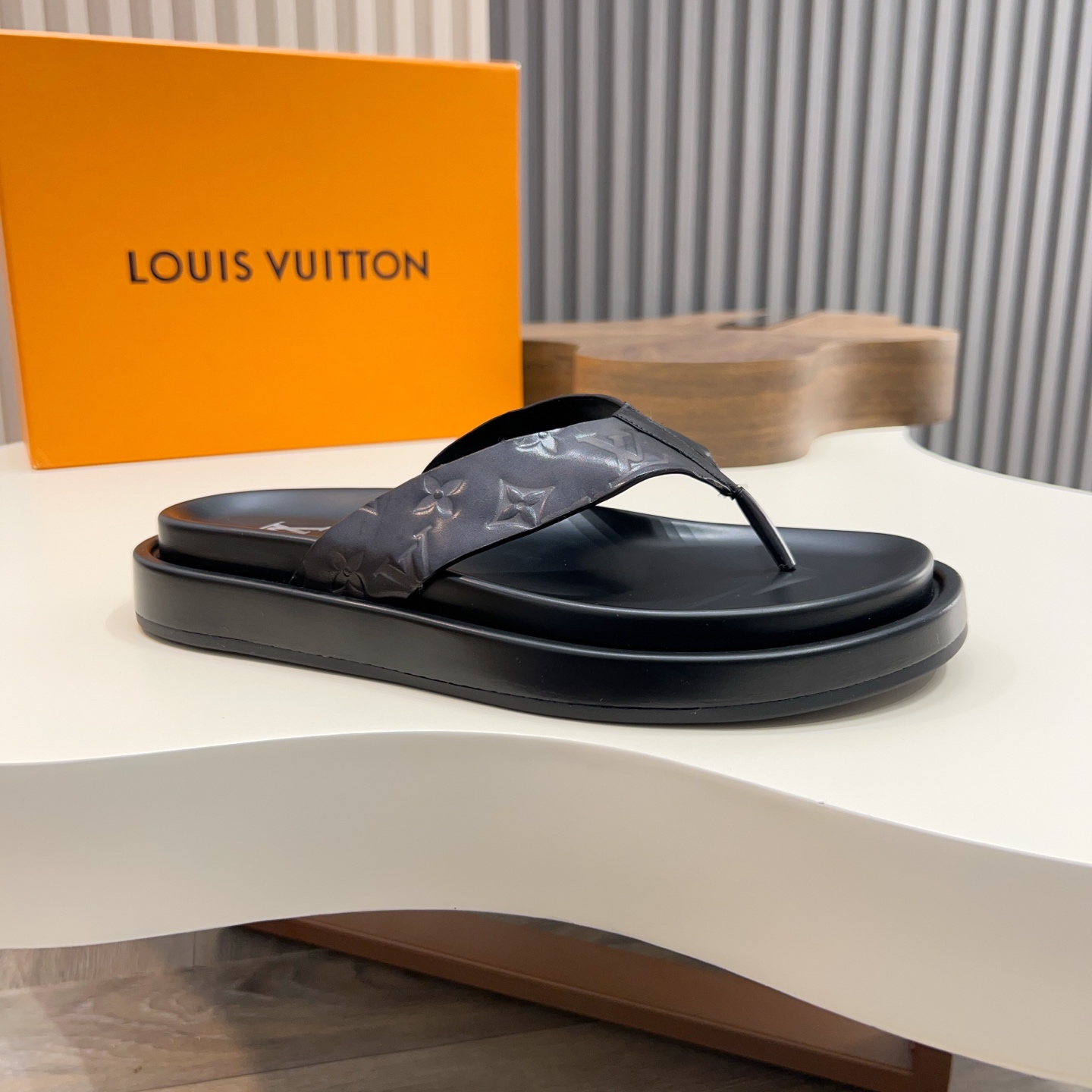 Louis Vuitton Men's Leather Thong Sandals, Summer Essential, Sizes 39-44 7 i1746573786232 953 0 5
