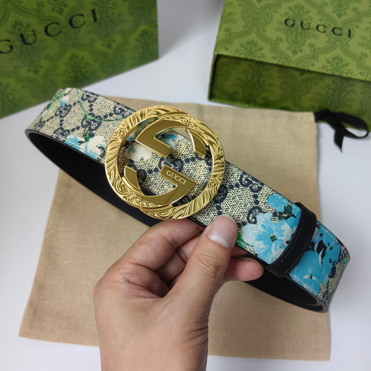 Gucci[愉快][愉快]古驰于1921年创立于佛罗伦萨是全球卓越的奢华精品品牌之一此款式4.0cm是如