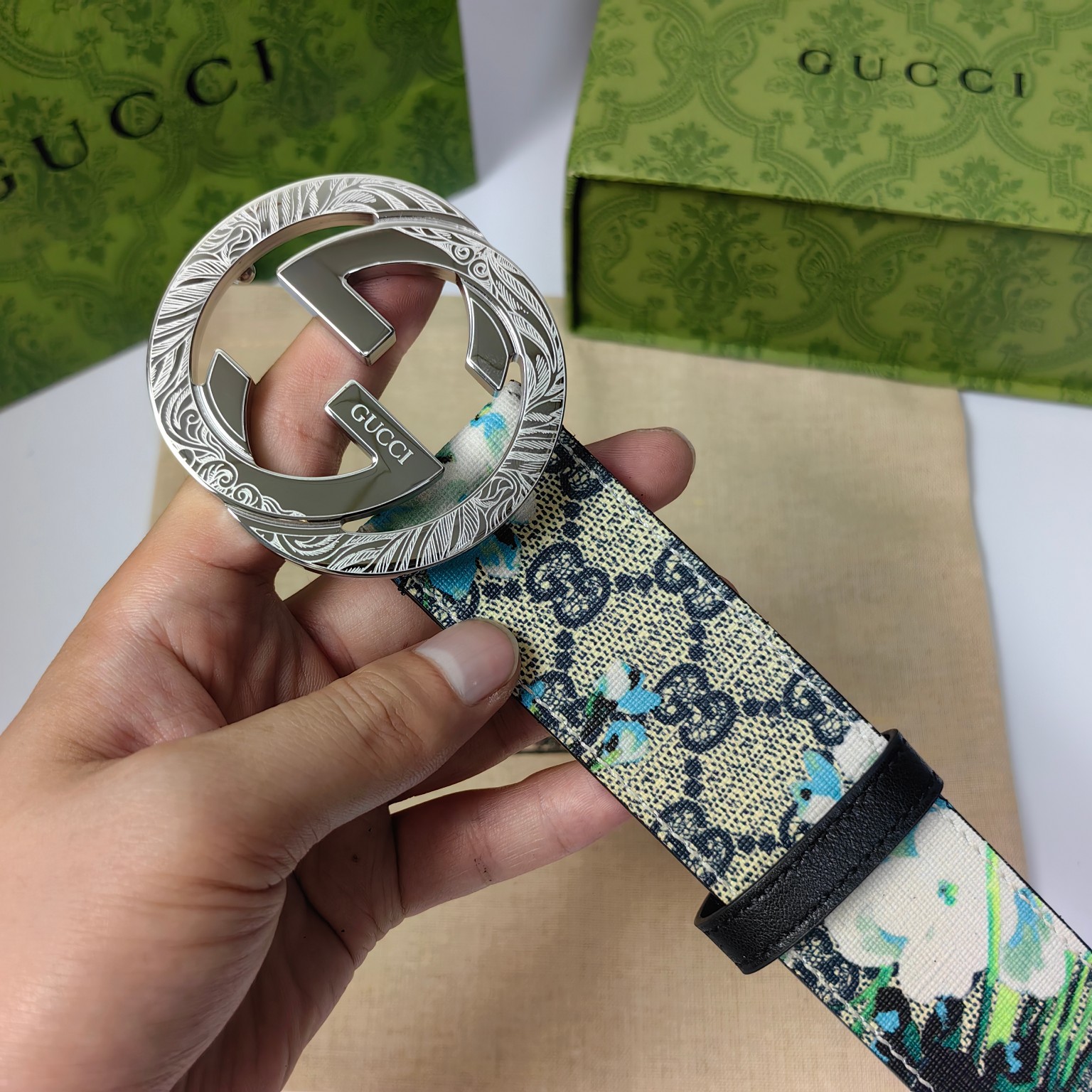 Gucci[愉快][愉快]古驰于1921年创立于佛罗伦萨是全球卓越的奢华精品品牌之一此款式4.0cm是如