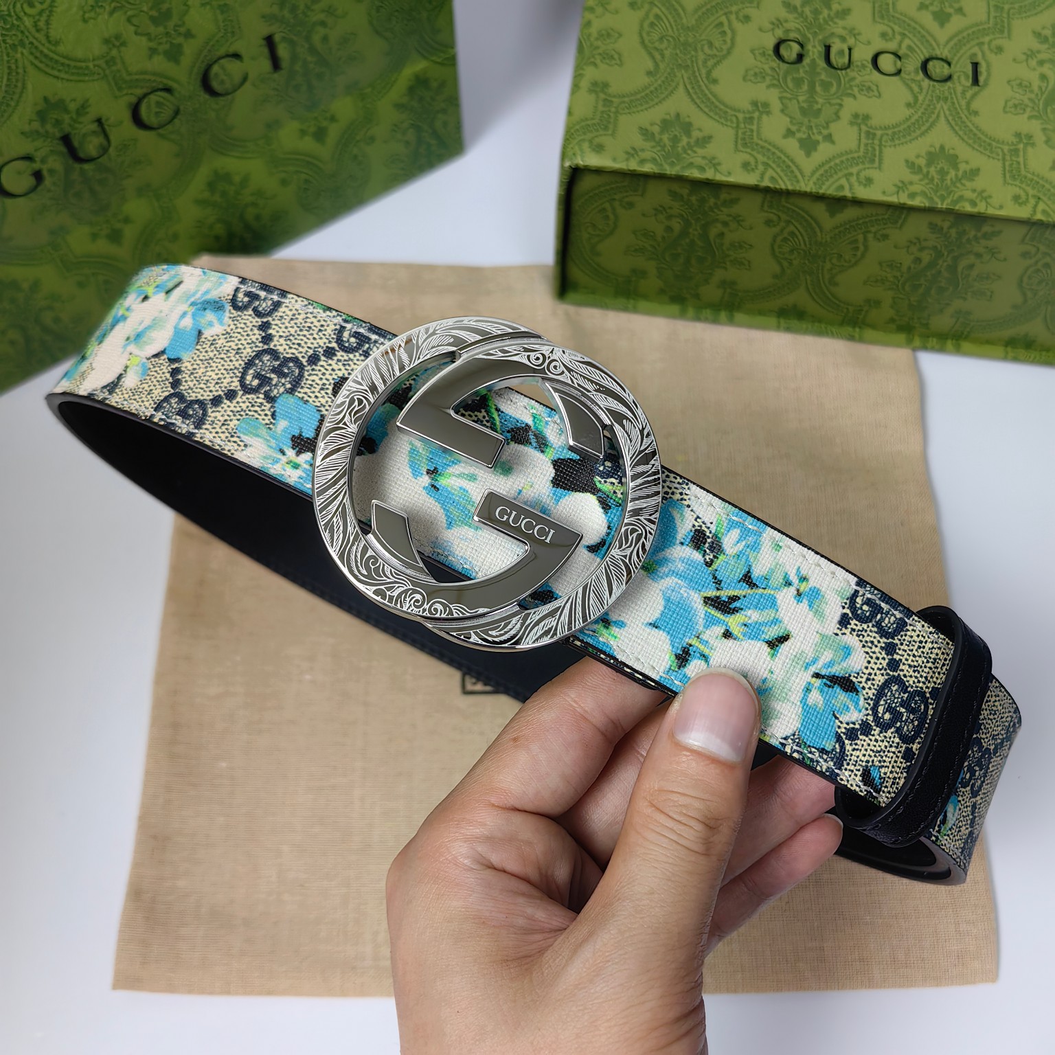 Gucci[愉快][愉快]古驰于1921年创立于佛罗伦萨是全球卓越的奢华精品品牌之一此款式4.0cm是如