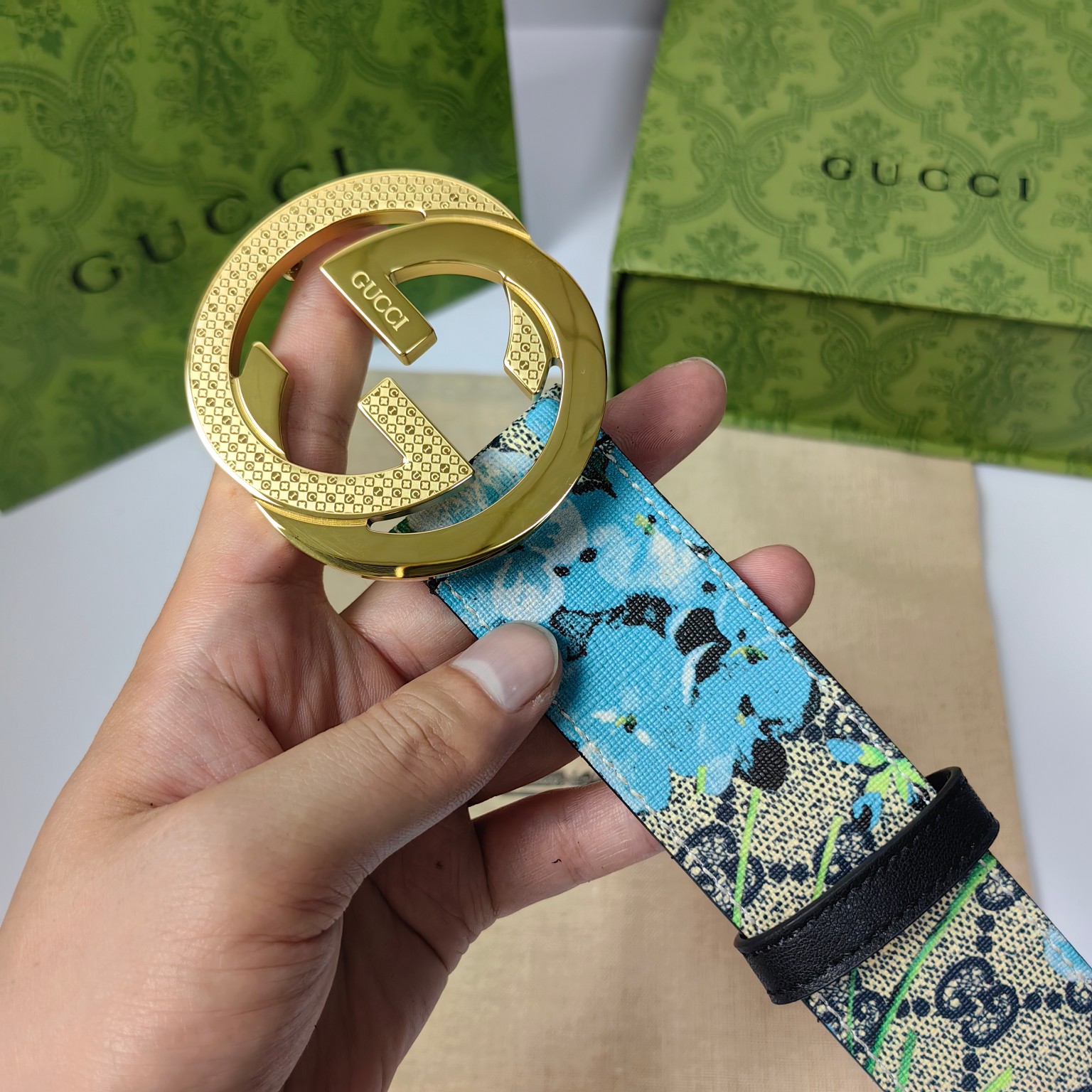 Gucci[愉快][愉快]古驰于1921年创立于佛罗伦萨是全球卓越的奢华精品品牌之一此款式4.0cm是如