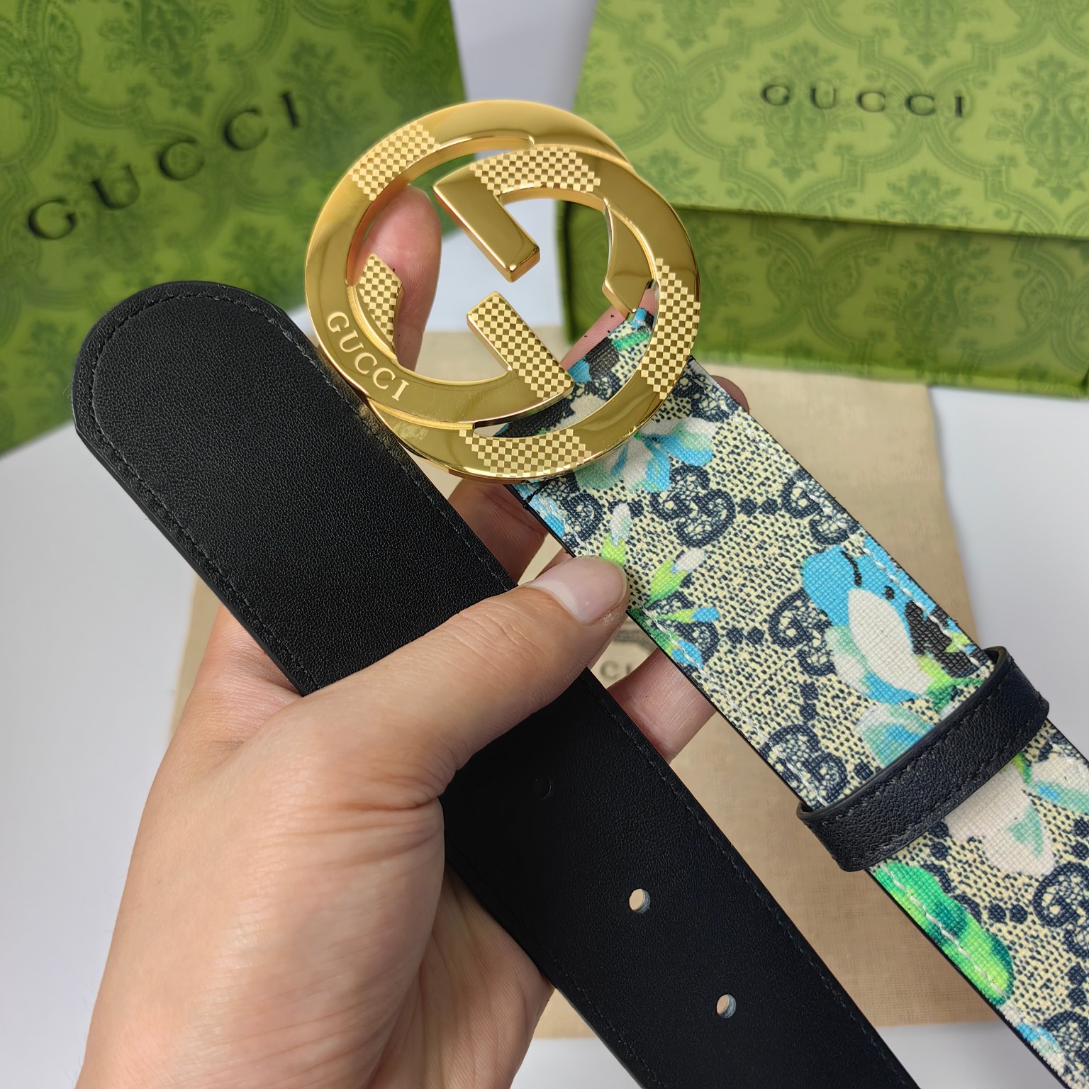 Gucci[愉快][愉快]古驰于1921年创立于佛罗伦萨是全球卓越的奢华精品品牌之一此款式4.0cm是如