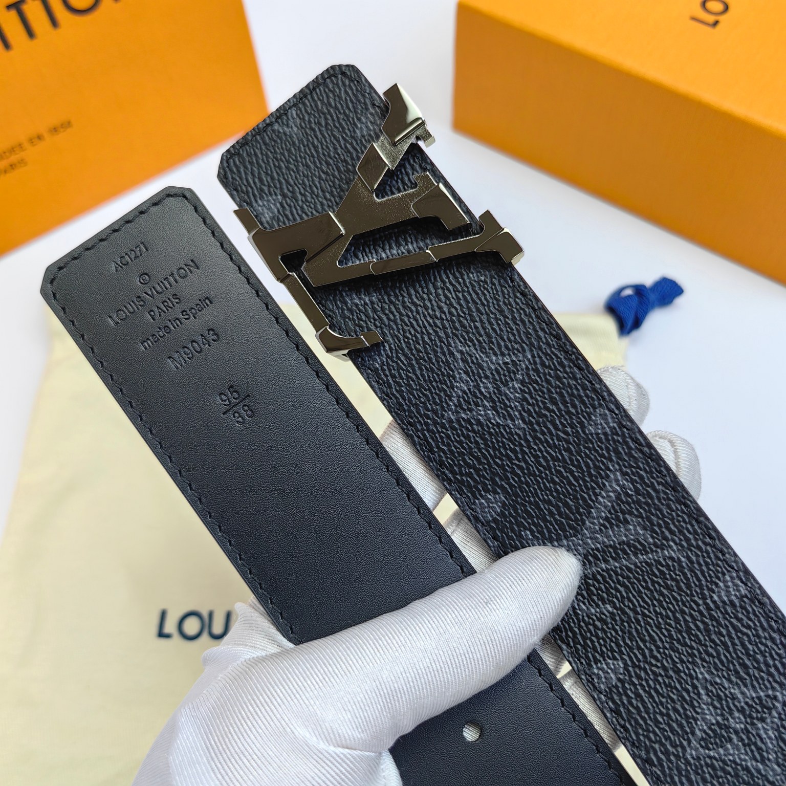 LV.路易威登原版品质代工厂货品40mm宽度正品一体铸造五金钢扣原厂皮料双面原厂定制面料区别市场货