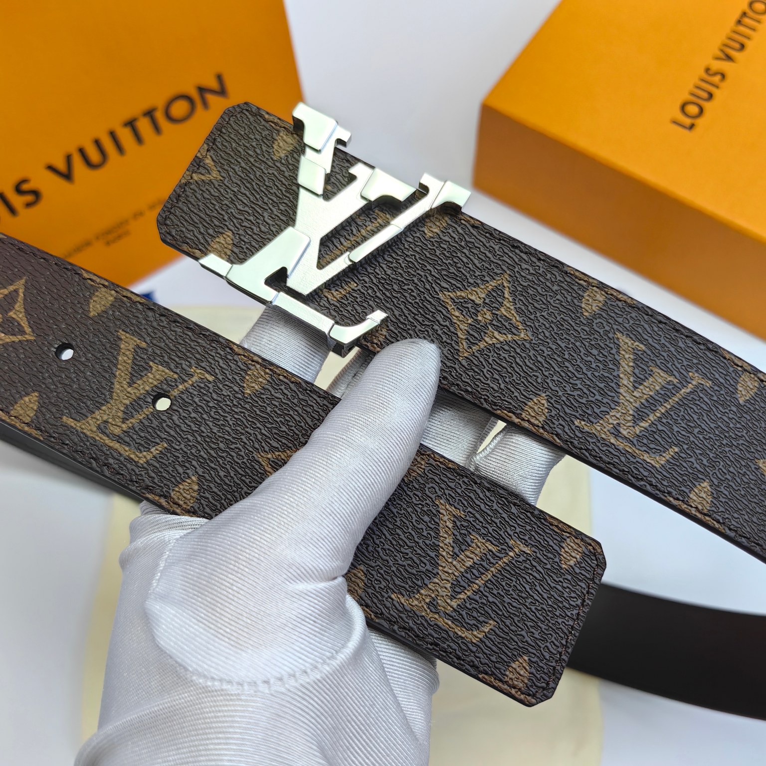 LV.路易威登原版品质代工厂货品40mm宽度正品一体铸造五金钢扣原厂皮料双面原厂定制面料区别市场货