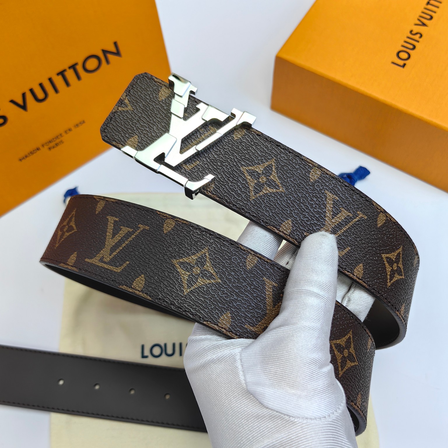 LV.路易威登原版品质代工厂货品40mm宽度正品一体铸造五金钢扣原厂皮料双面原厂定制面料区别市场货