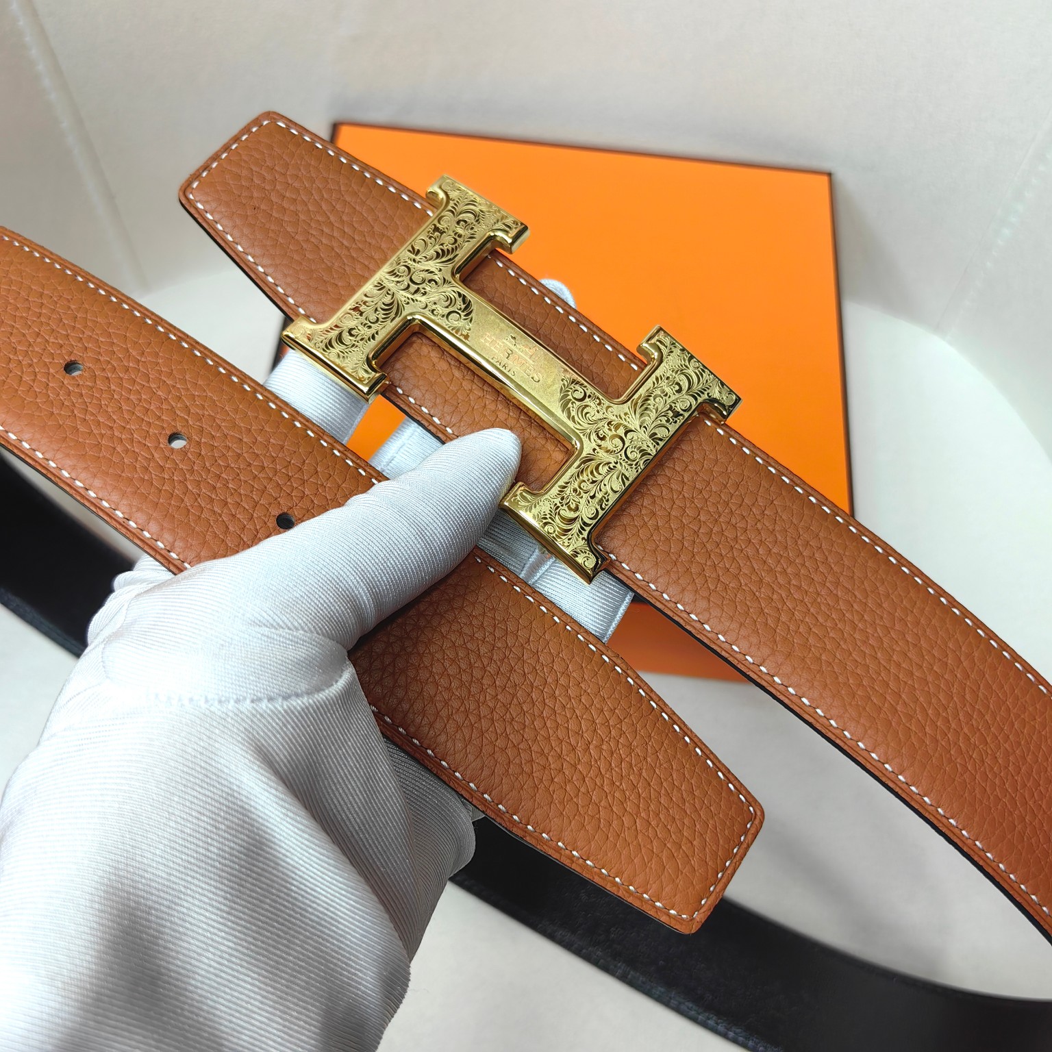  官网同步 爱马仕专柜同步 进口双面小牛皮 精钢精品五金 双面可用38mm 
