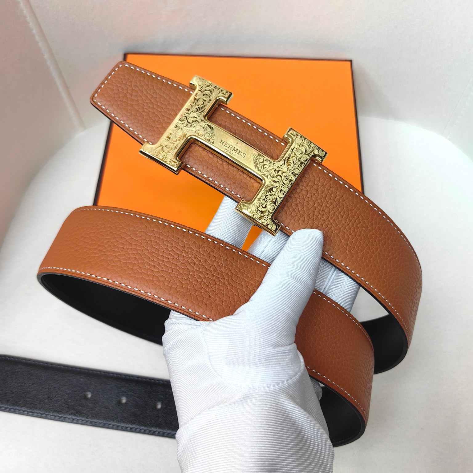  官网同步 爱马仕专柜同步 进口双面小牛皮 精钢精品五金 双面可用38mm 
