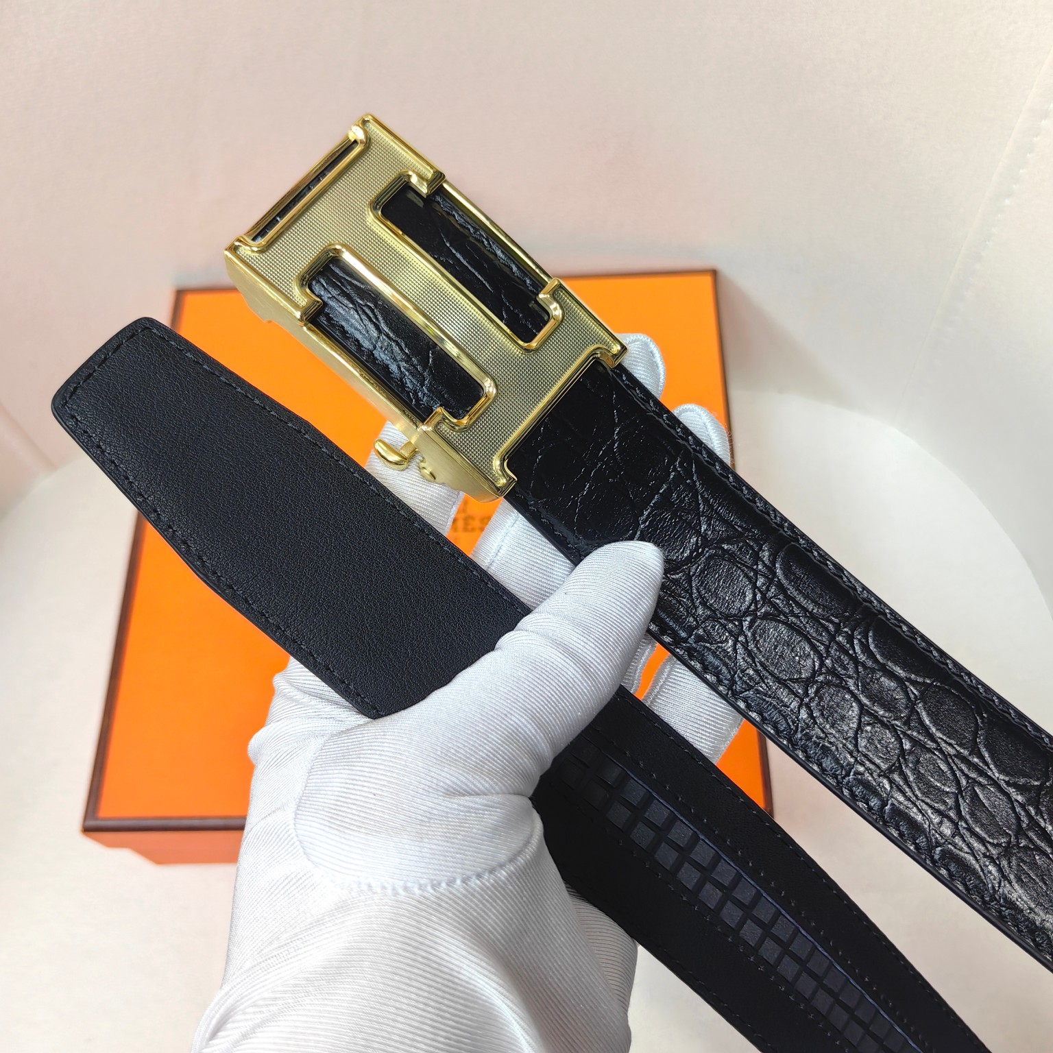  爱马仕-男士自动腰带- 宽度35MM 316精品钢扣  精工打造  手感柔软 可以裁剪