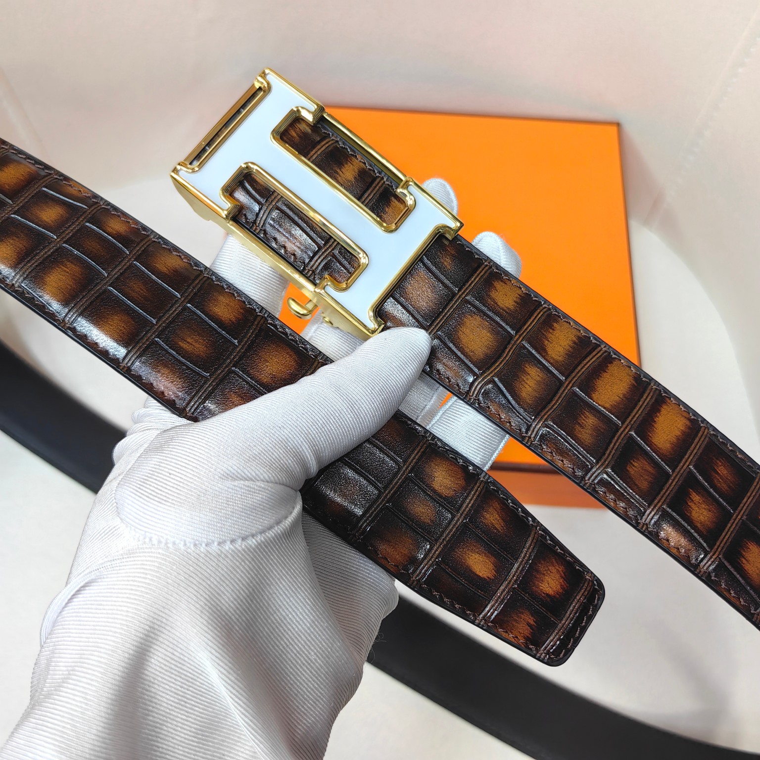 爱马仕-男士自动腰带- 宽度35MM 316精品钢扣  精工打造  手感柔软 可以裁剪