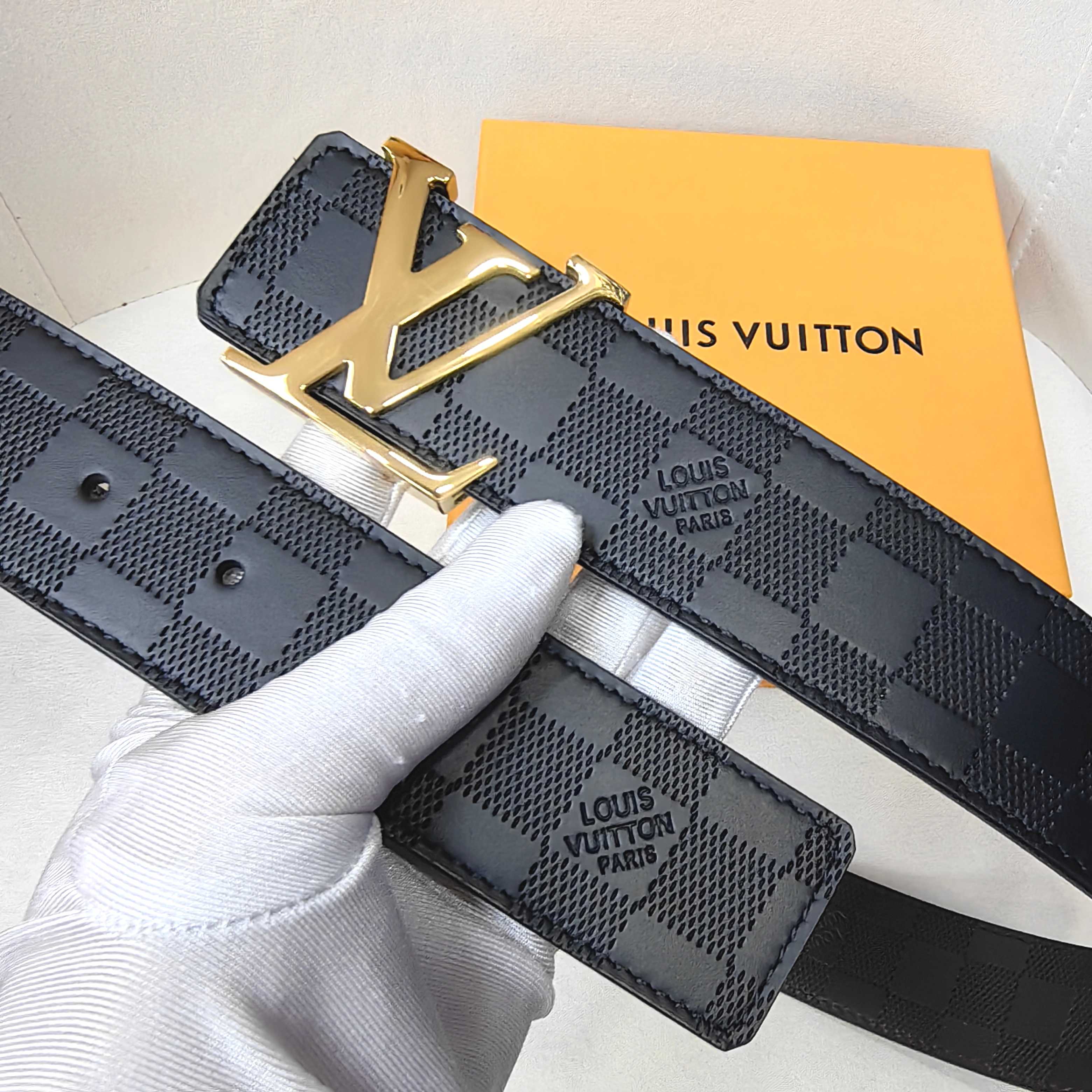 LV 代工厂货品 4.0宽度 可验货，正品一体铸造五金，原厂皮料。