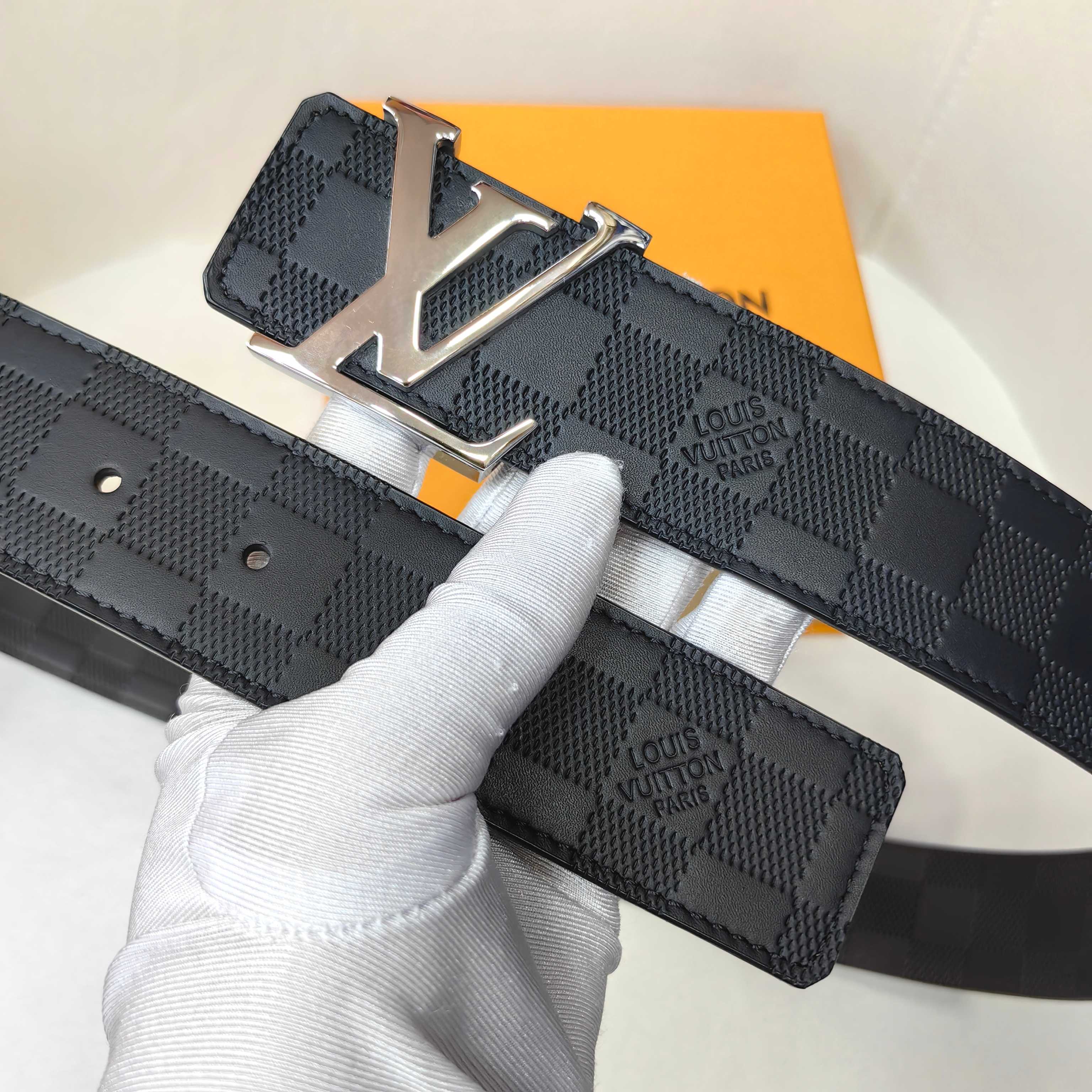 LV 代工厂货品 4.0宽度 可验货，正品一体铸造五金，原厂皮料。
