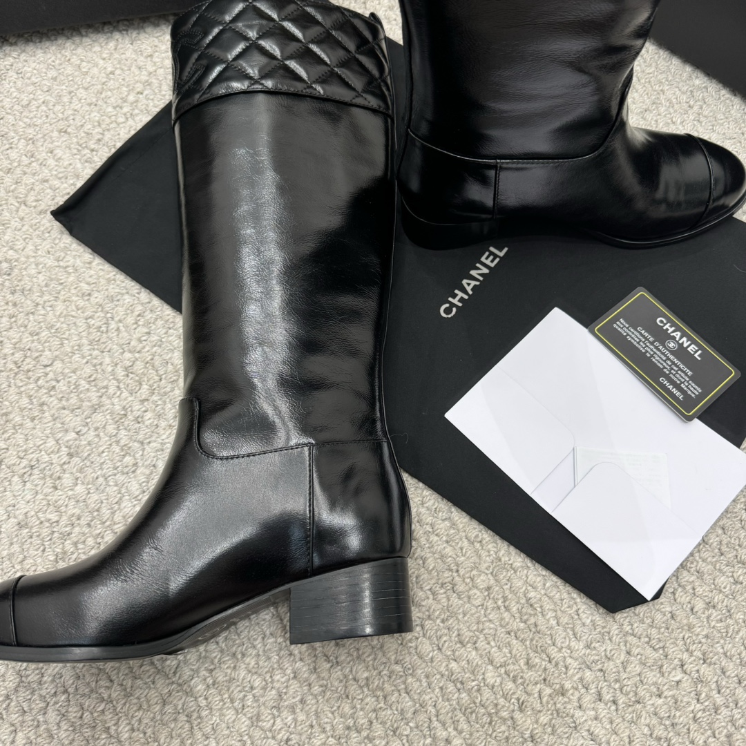 Chanel Classic Luxury Leather Shoe Loafer Ref 7