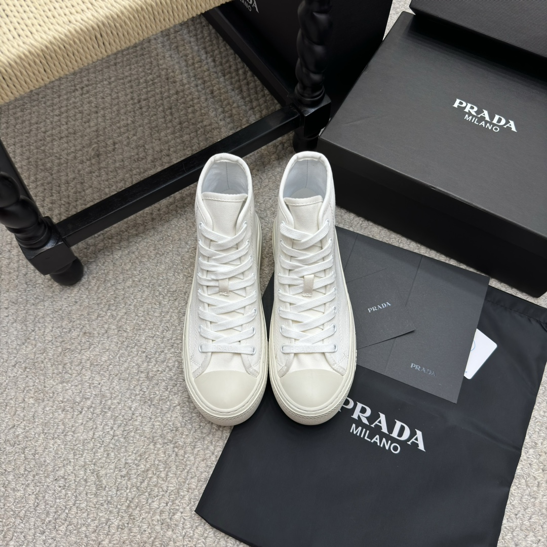 Prada Haute Couture Classic Luxury Leather Shoe Loafer Shoes