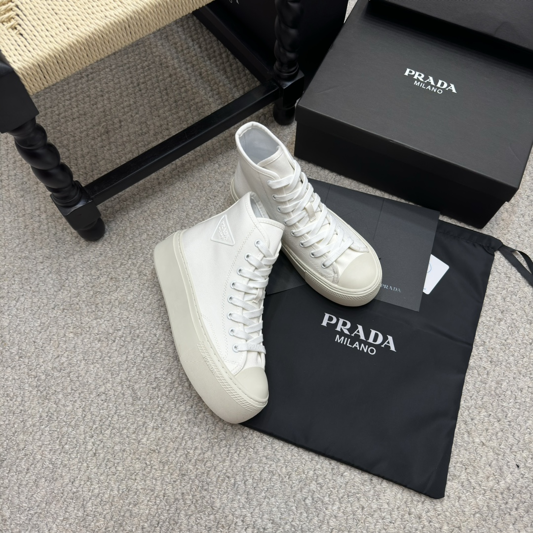 Prada Haute Couture Classic Luxury Leather Shoe Loafer Shoes 5