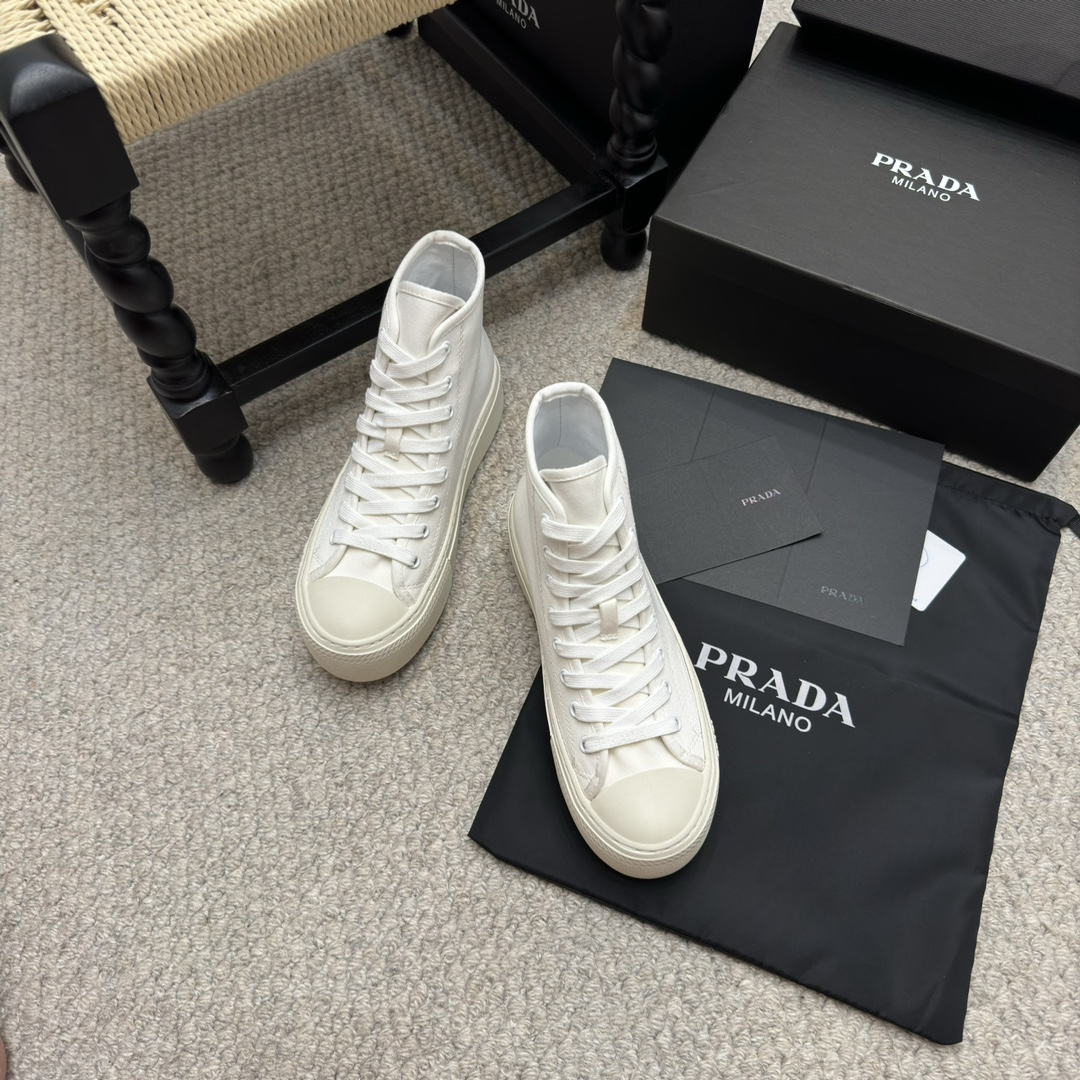 Prada Haute Couture Classic Luxury Leather Shoe Loafer Shoes 4