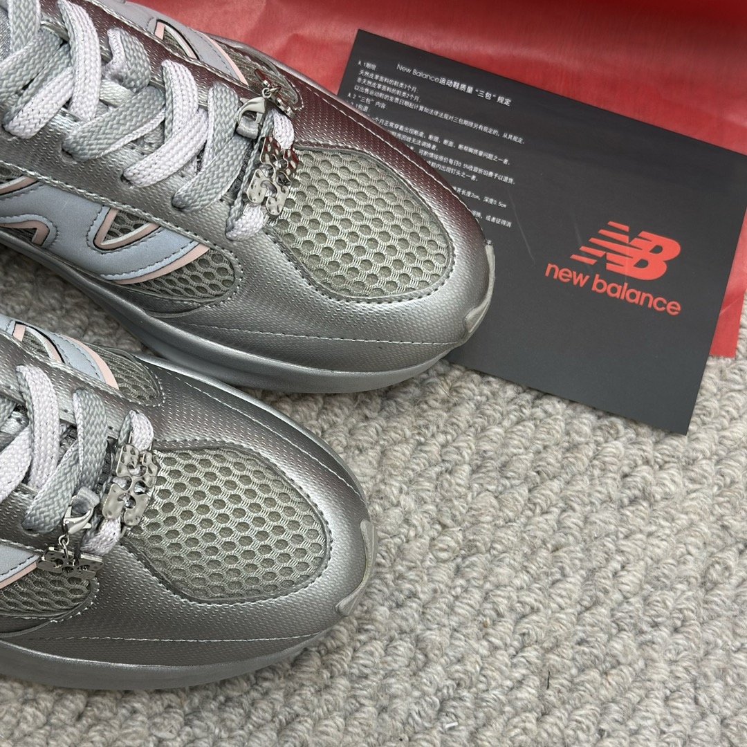 NO:236941,Details, casual shoes/sports shoes, sneakers19860909细节详情,休闲鞋/运动鞋,sneakers,Women's Shoes