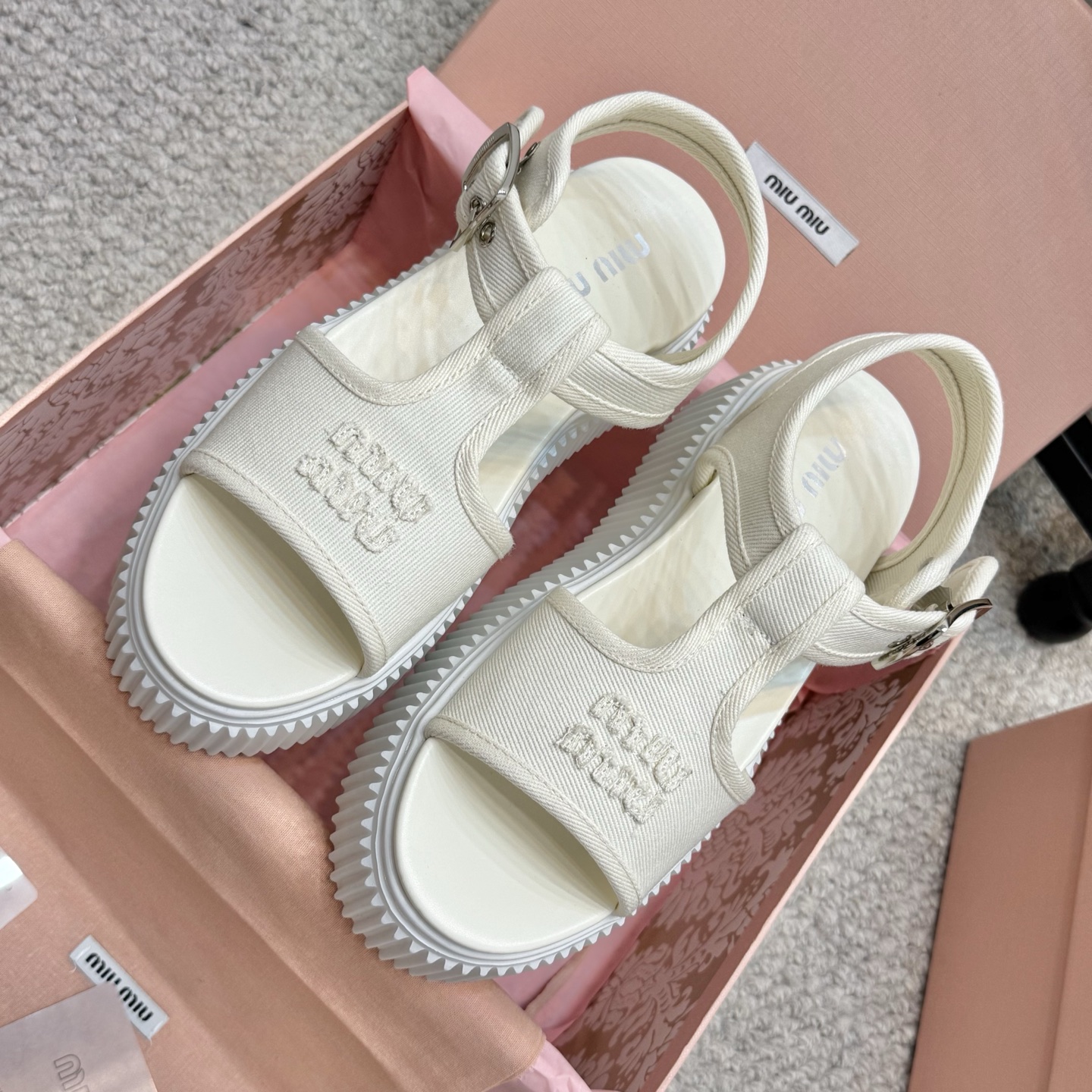 [Miu Miu Women