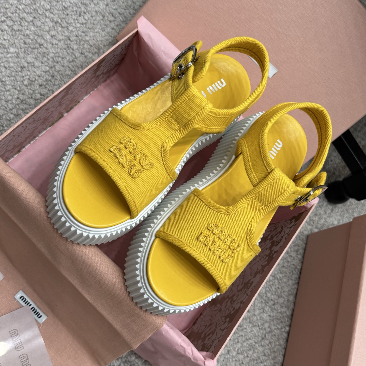 [Miu Miu Women