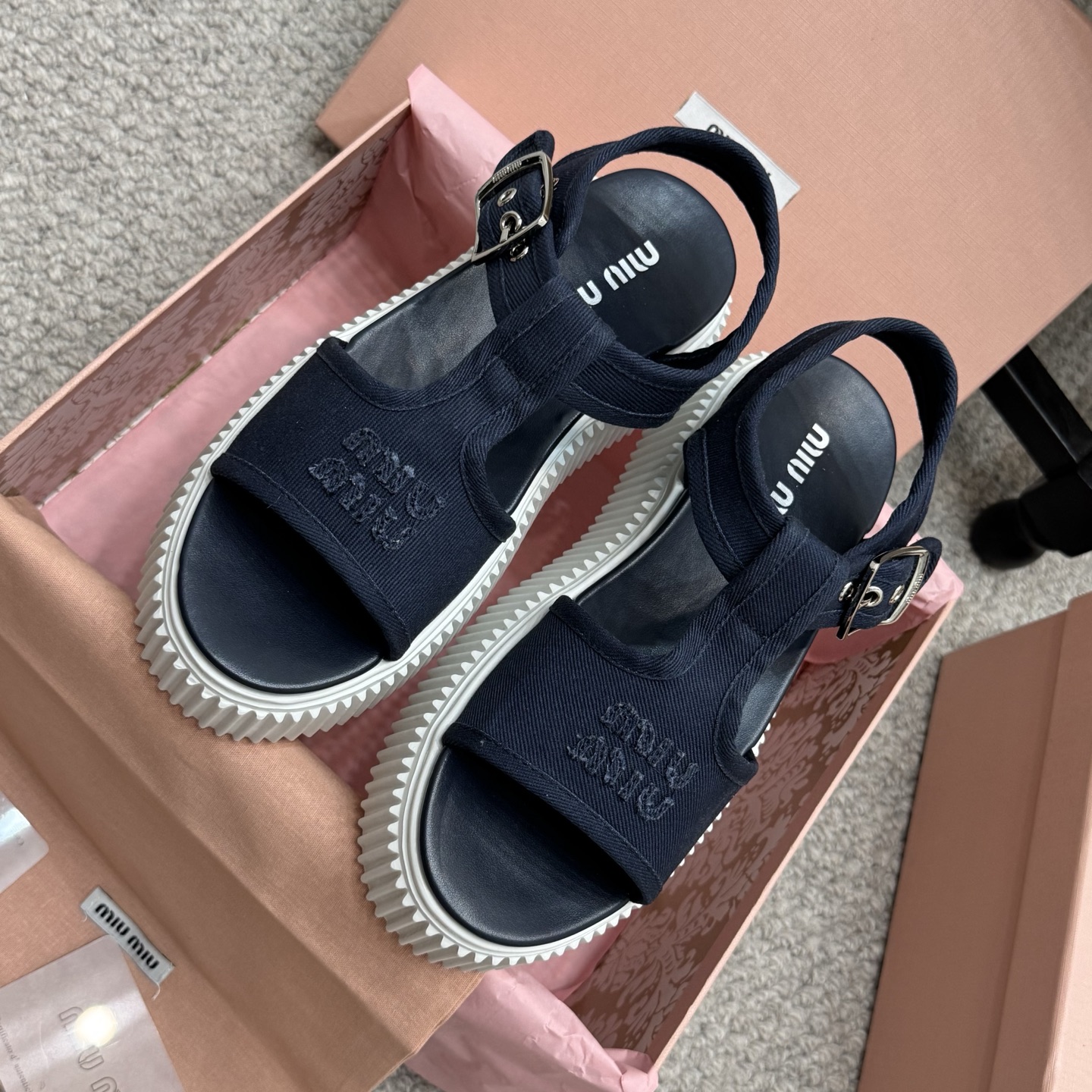 [Miu Miu Women