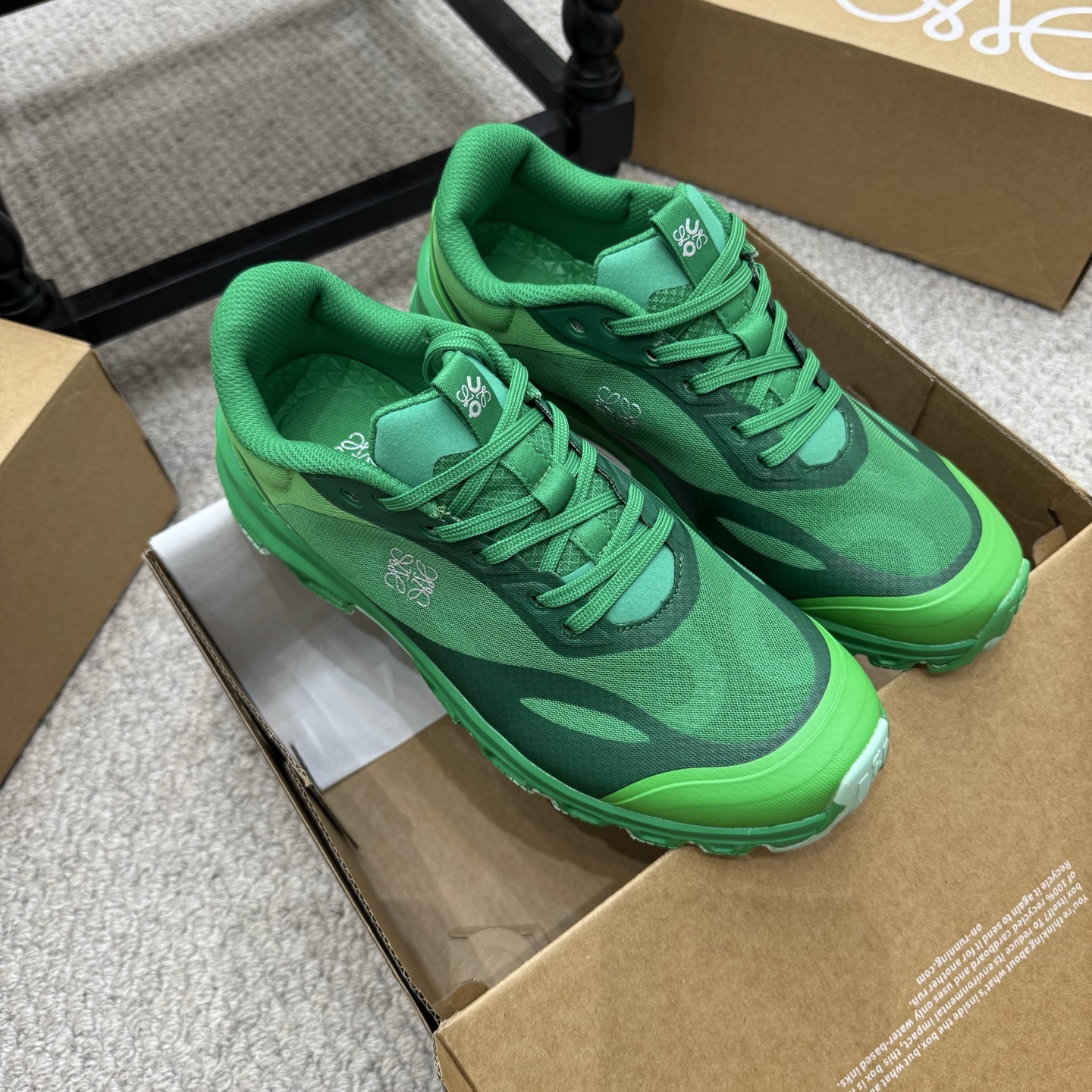 Loewe x On Cloudtilt Sneakers - Groen, Duurzaam, en Stijlvol voor Stad en Buitenshuis