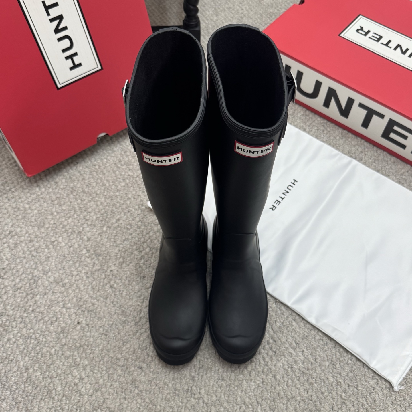 NO:464665,Rain boots Hunter ss25 new arrival~ New rain boots for hot products, outdoor camping, waterproof and non-slip, fashionable items!  Material and craftsmanship Original mold opening special waterproof material Original fabric inner non-slip wear-resistant logo rubber sole Size35-40, boots, boots, rain boots19860909雨靴 Hunter ss25 new arrival～  爆款雨靴新品 户外露营防水防滑～耐造时髦单品！ 材质与工艺 原版开模特殊防水材质 原版织物内里 防滑耐磨logo橡胶大底 Size35-40,靴子,boots,rain boots,Women's Shoes