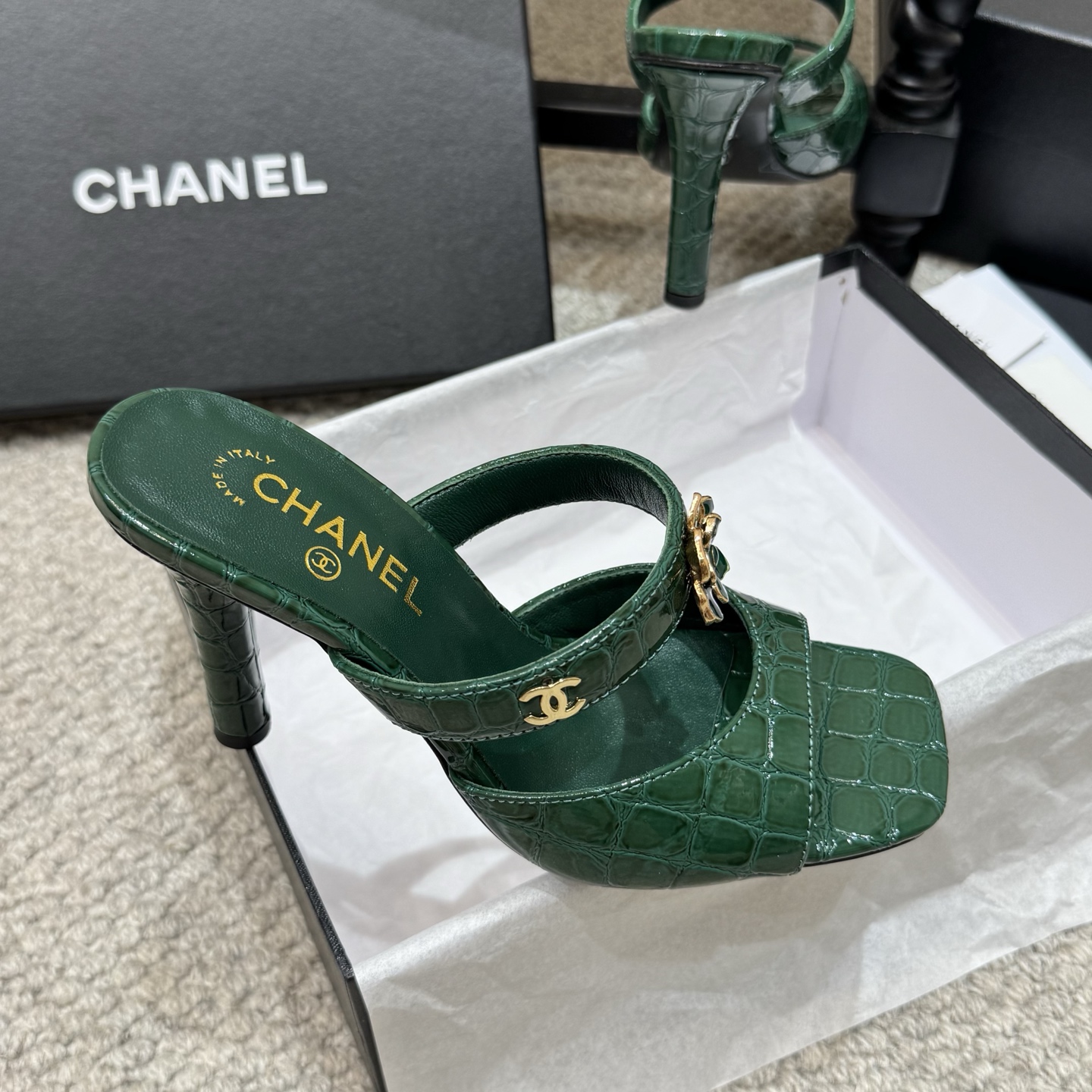 Chanel Slides