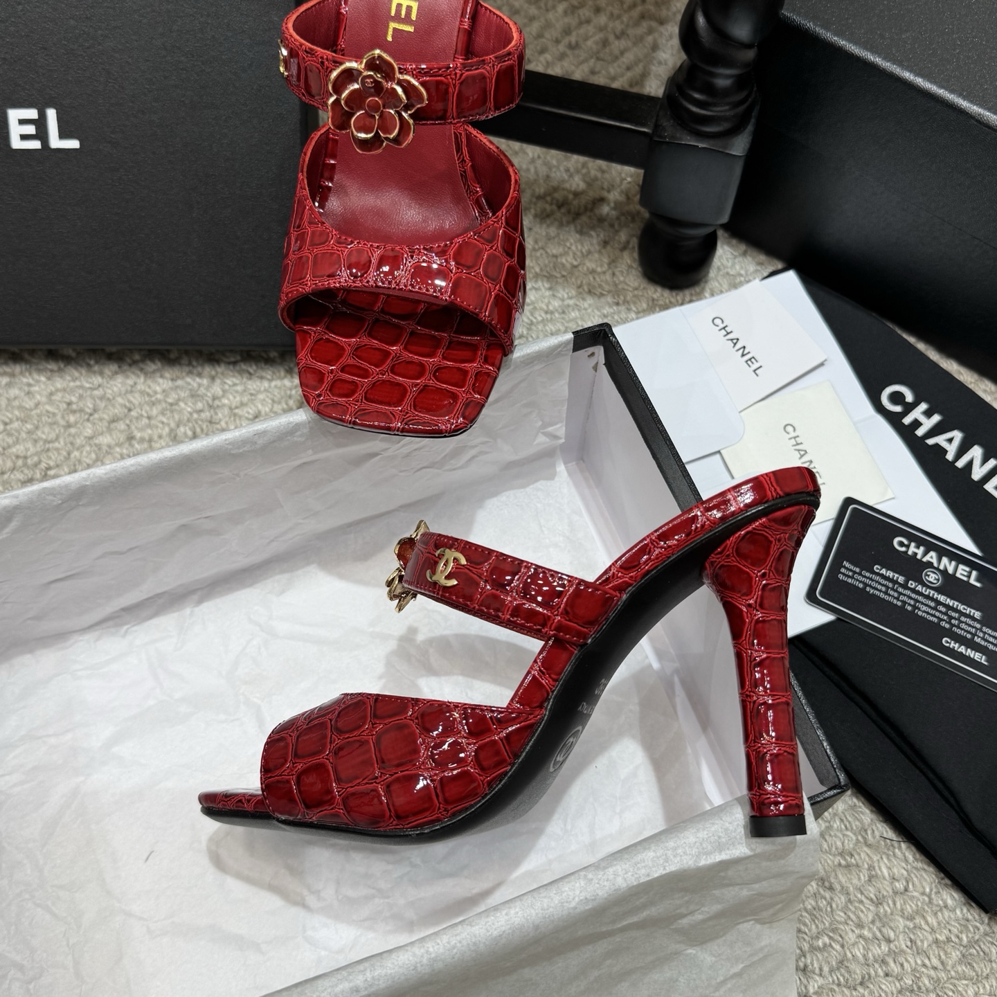 Chanel Slides