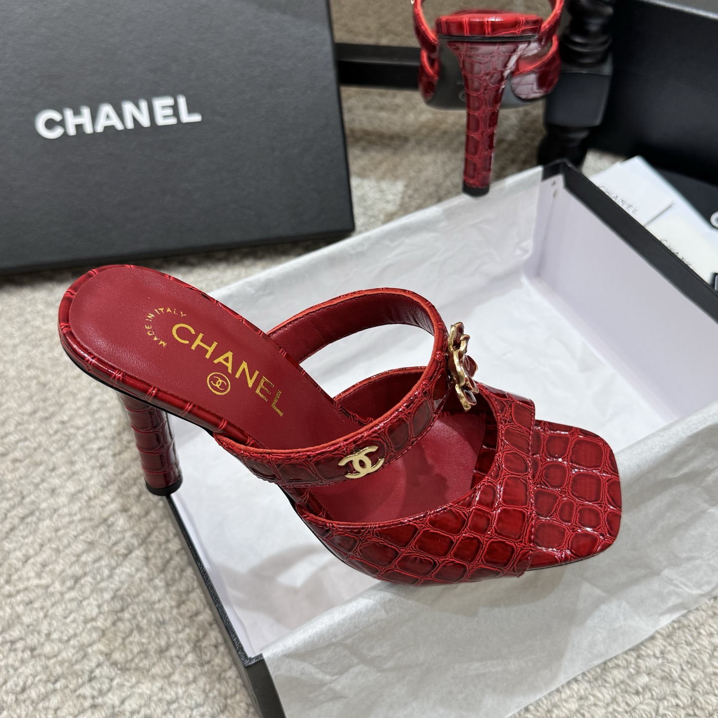 Chanel Slides
