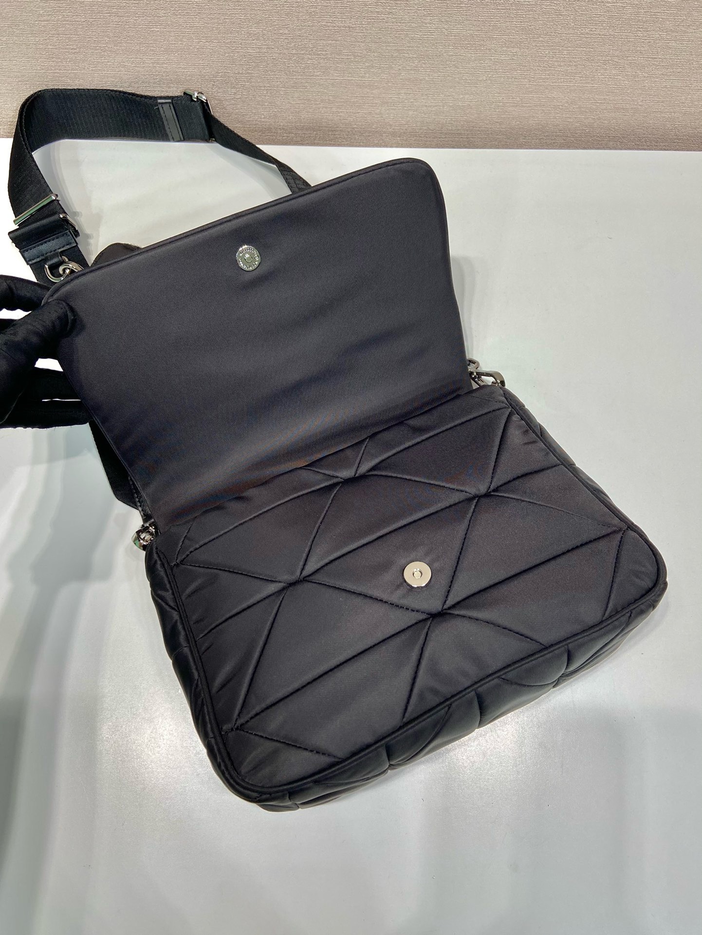 Prada 1BD290 Nylon Medium Messenger Bag with Coin Purse - Stylish & Versatile 6 i1744870895 2409 0