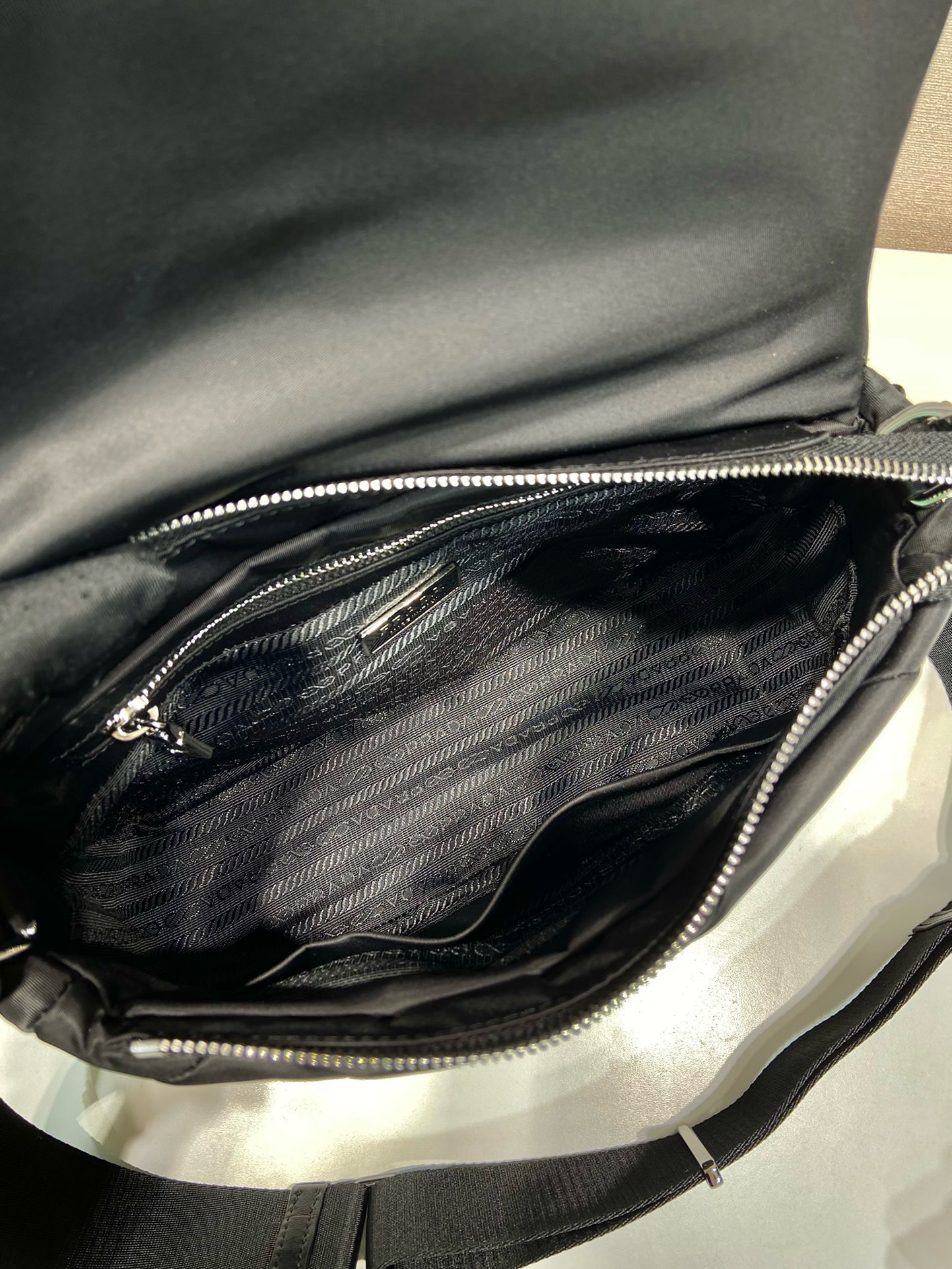 Prada 1BD290 Nylon Medium Messenger Bag with Coin Purse - Stylish & Versatile 8 i1744870895 6764 0