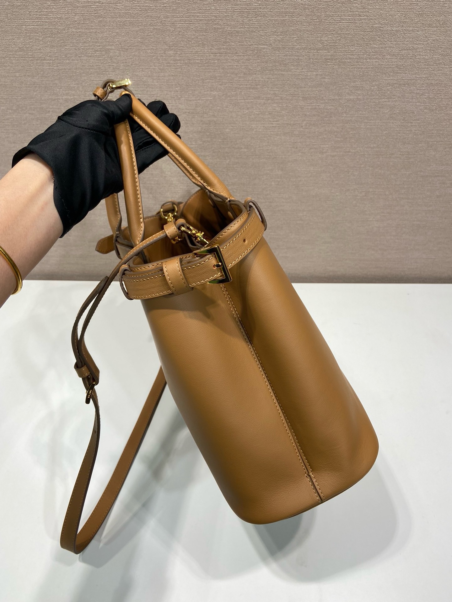 Prada 1BA417 Large Caramel Leather Handbag with Adjustable Shoulder Strap 6 i1744872167 5108 8