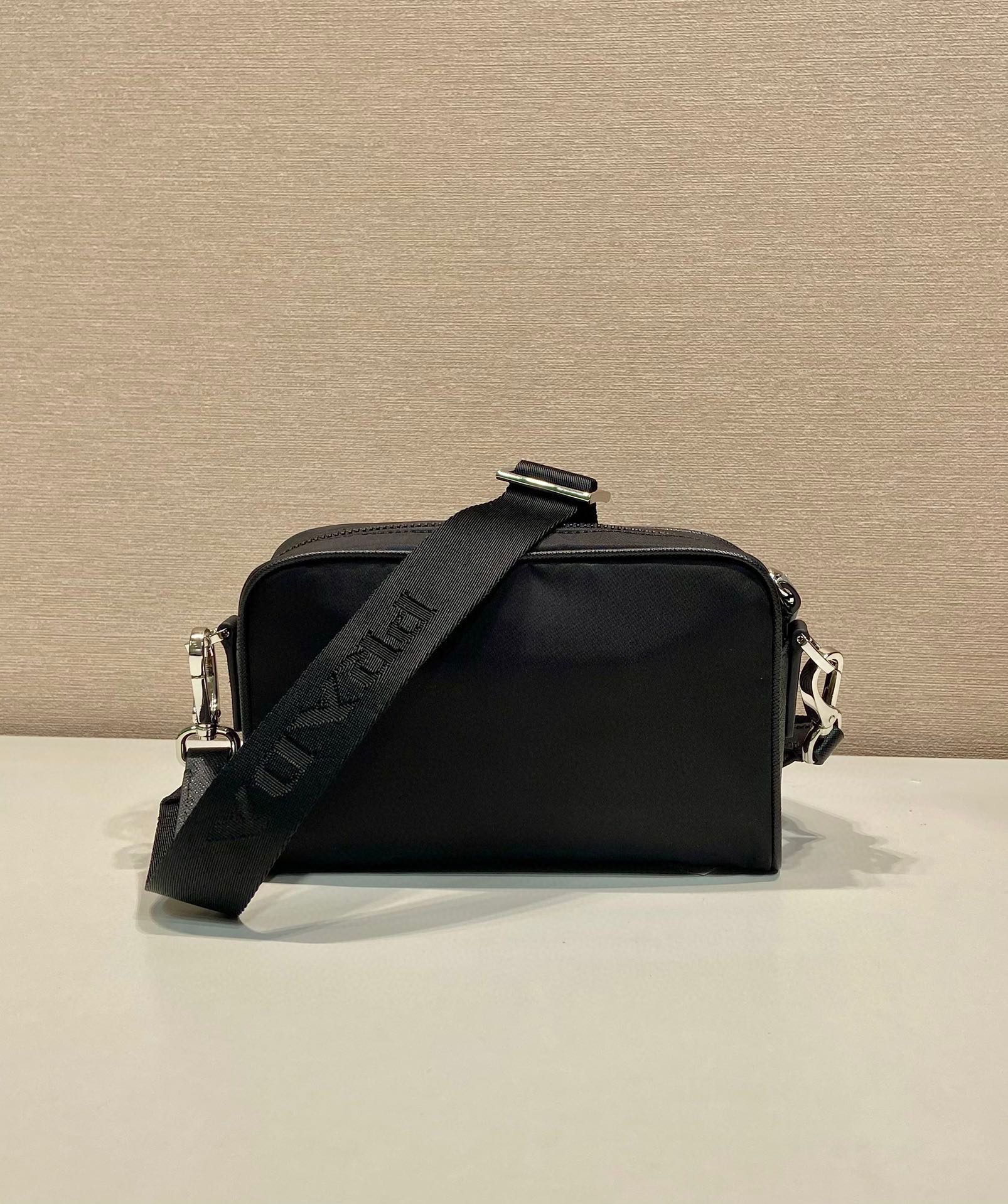 Prada Re-Nylon and Leather Crossbody Bag - Stylish & Functional 5 i1745482195 2564 8