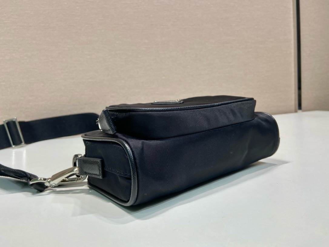 Prada Re-Nylon and Leather Crossbody Bag - Stylish & Functional 6 i1745482195 677 2