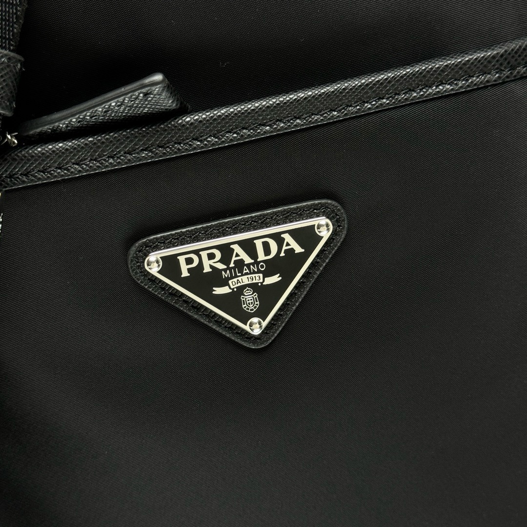 Prada 2VH112 Black Nylon Crossbody Bag with Mini Pouch - Stylish & Versatile 6 i1745647110 131 2