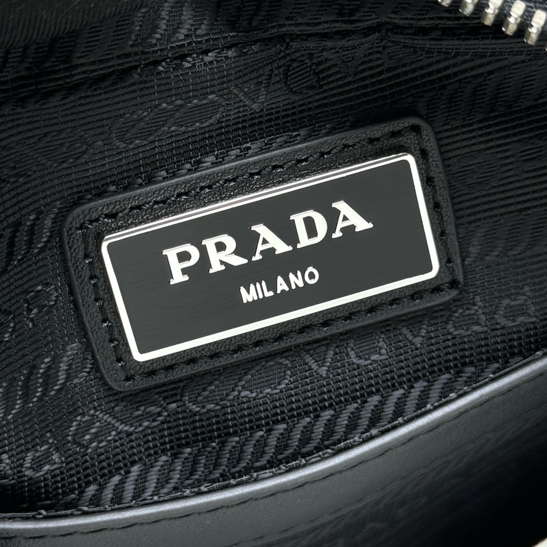 Prada 2VH112 Black Nylon Crossbody Bag with Mini Pouch - Stylish & Versatile 10 i1745647110 3797 6