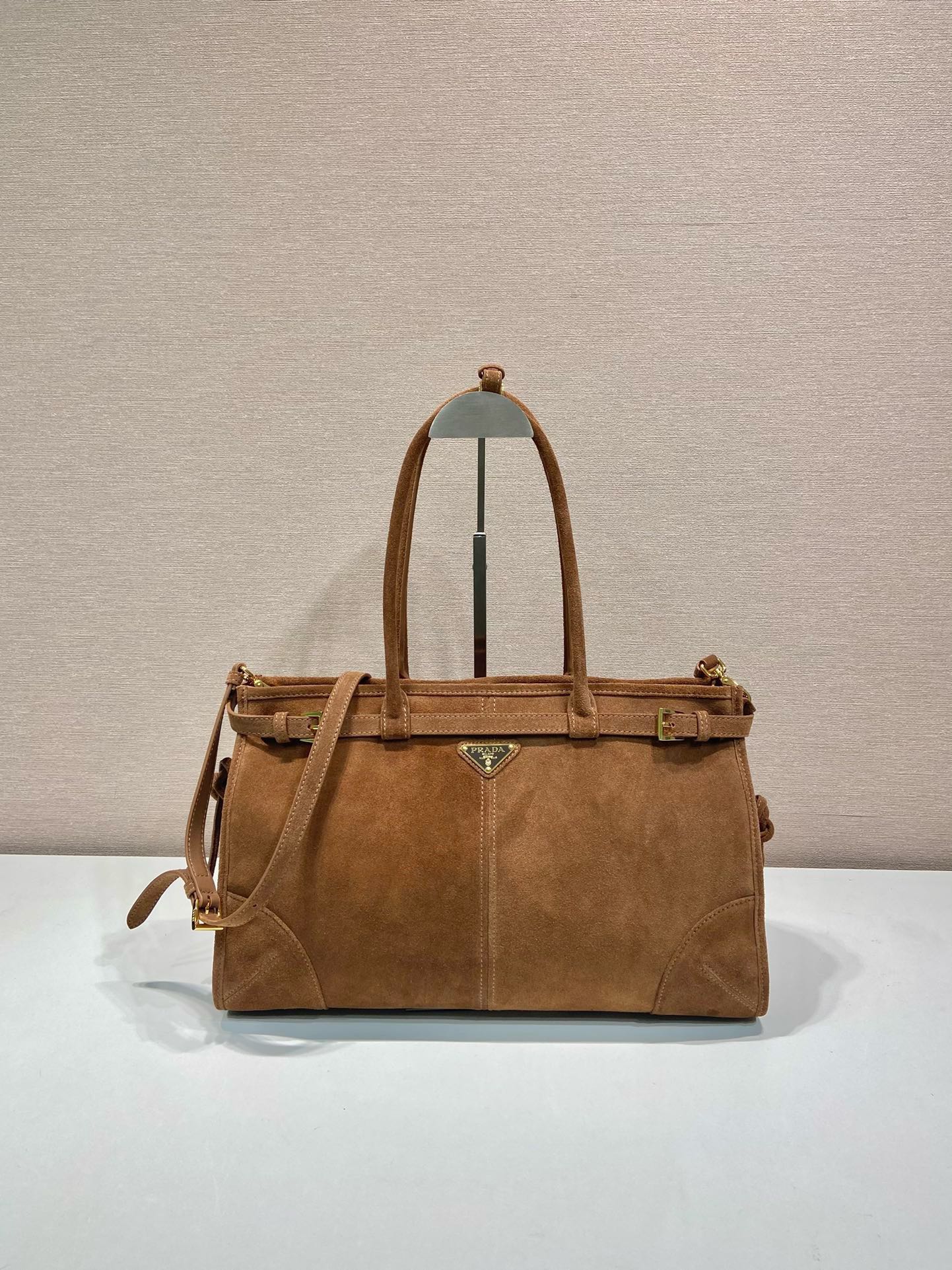 Prada Suede Leather Handbag, Removable Strap, Large Capacity - Stylish & Functional 1 i1745649501 3067 0