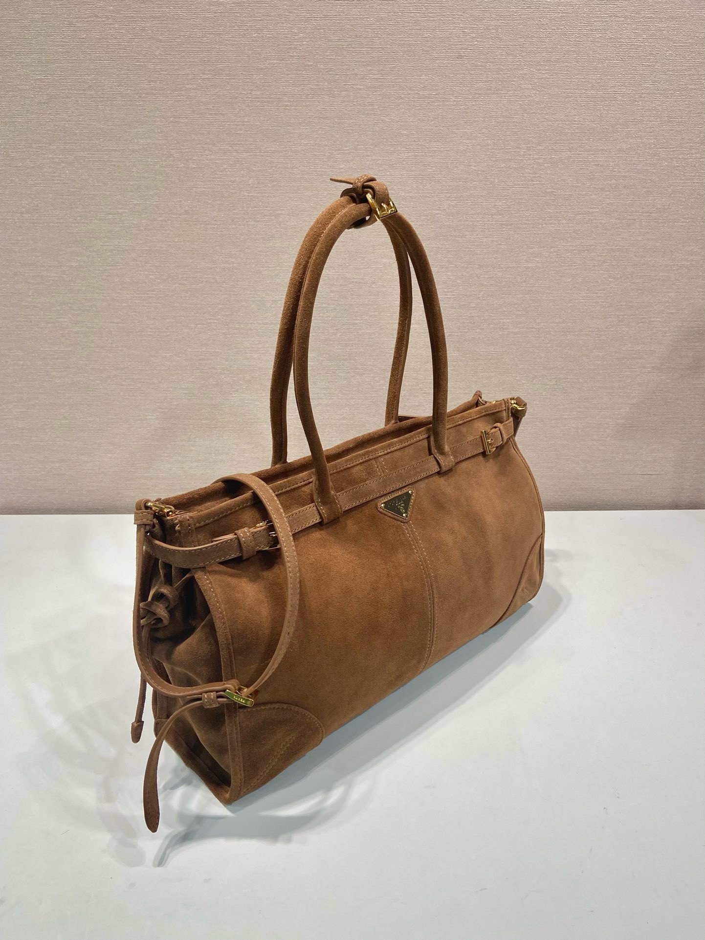 Prada Suede Leather Handbag, Removable Strap, Large Capacity - Stylish & Functional 3 i1745649502 5350 3