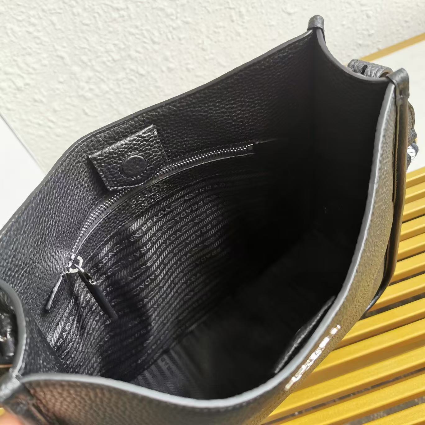 Prada Leather Mini Shoulder Bag with Logo Strap - Modern & Stylish 8 i1746601062193 9356 0 7