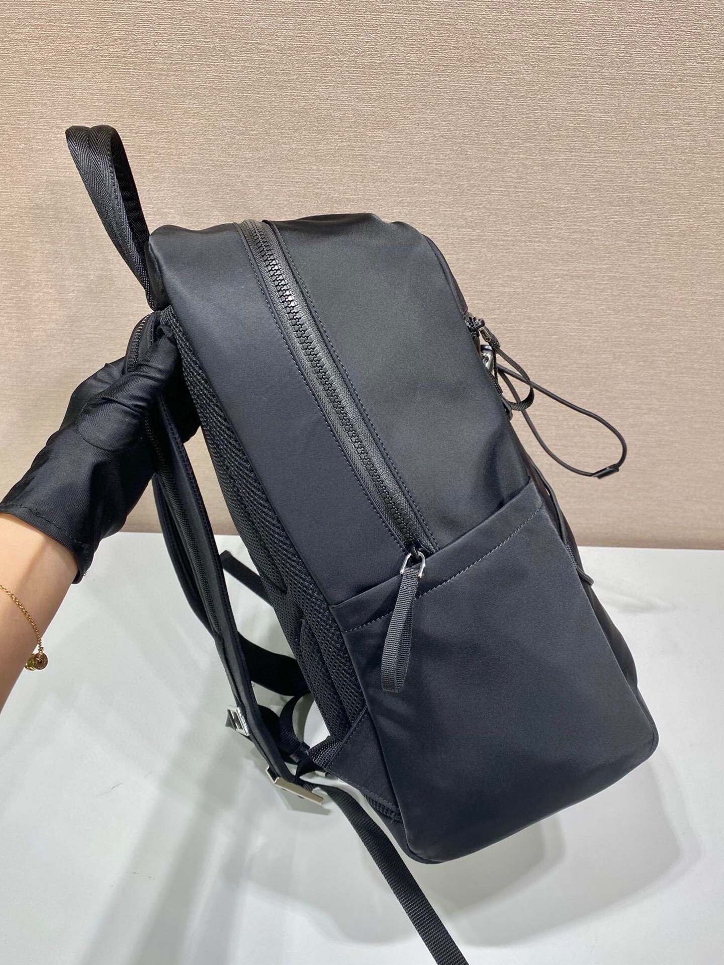 Prada 2VZ085 Black Nylon Backpack with Exterior Zip Pocket and Adjustable Straps 5 i1748498557633 6522 0 4