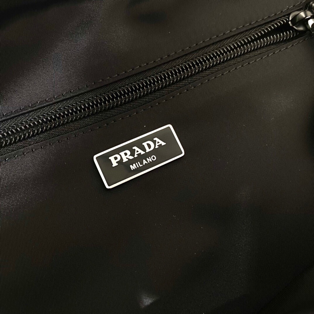 Prada 2VZ085 Black Nylon Backpack with Exterior Zip Pocket and Adjustable Straps 9 i1748498559293 623 0 8