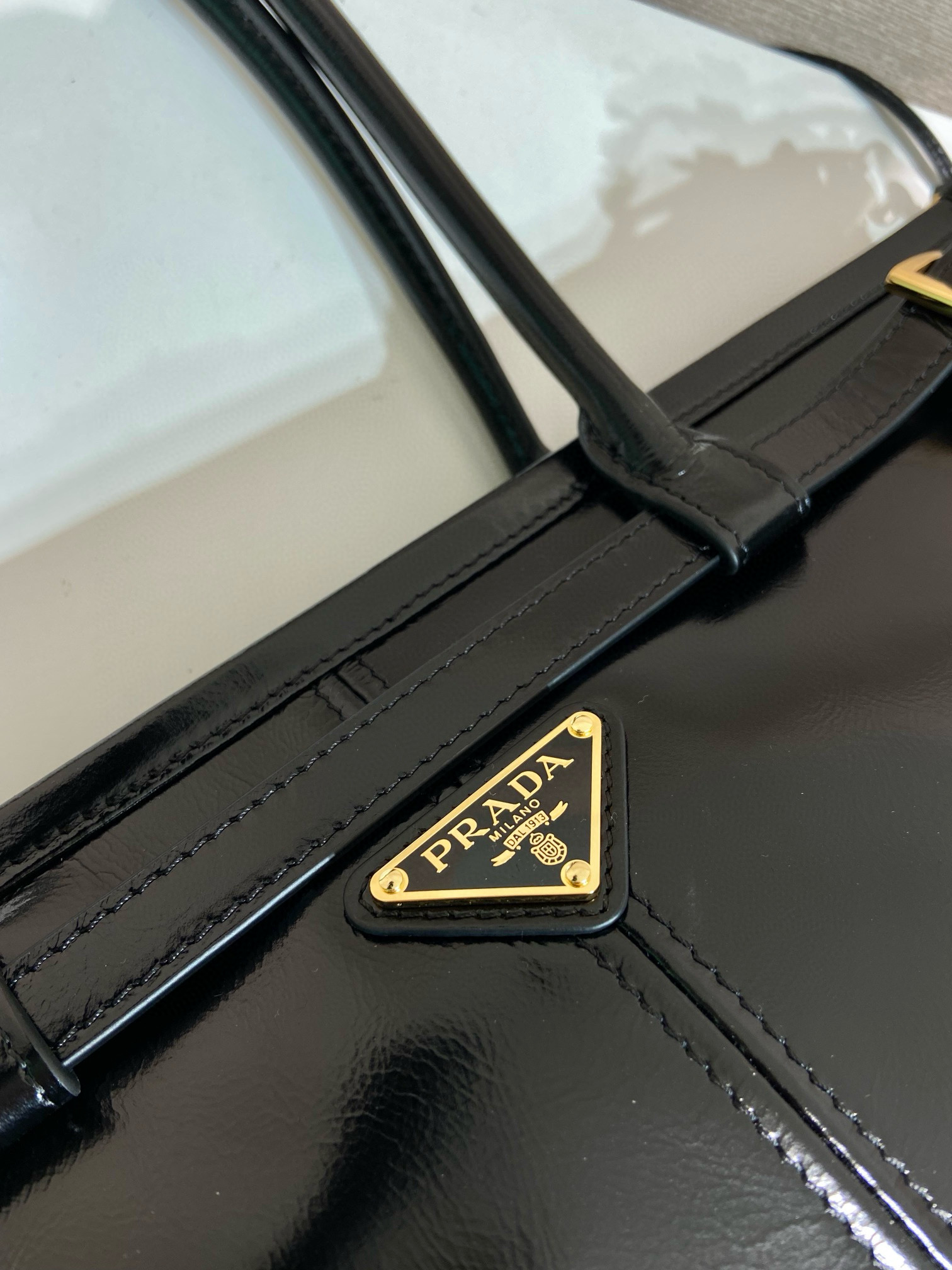 Prada 1BA433 Large Black Leather Handbag/Shoulder Bag with Detachable Strap 7 i1751346500056 2660 0 6