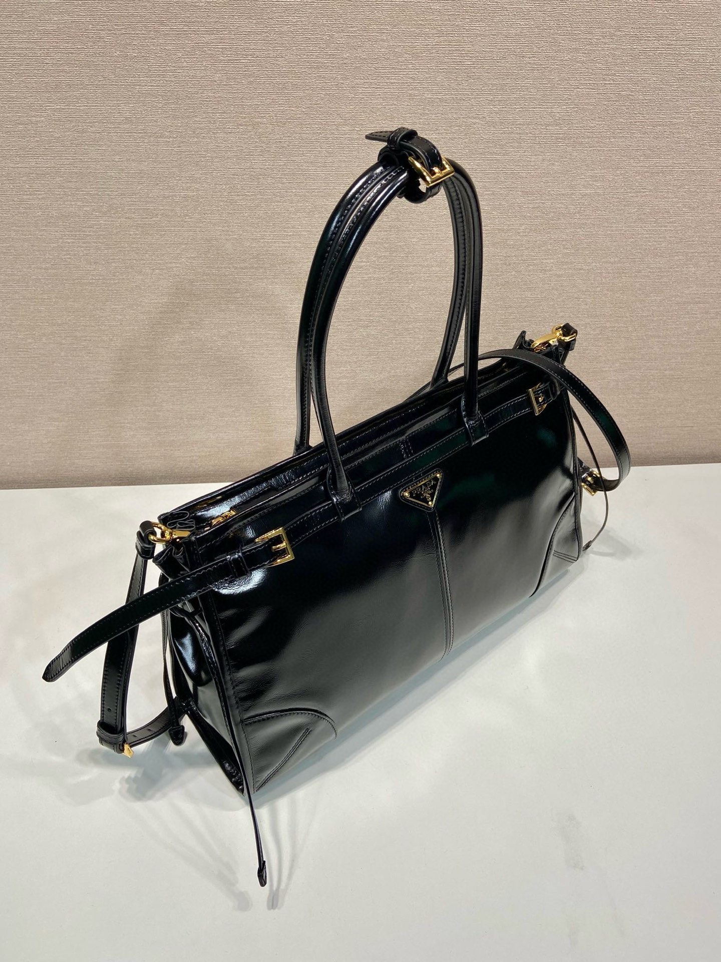 Prada 1BA433 Large Black Leather Handbag/Shoulder Bag with Detachable Strap 3 i1751346500119 1401 0 2