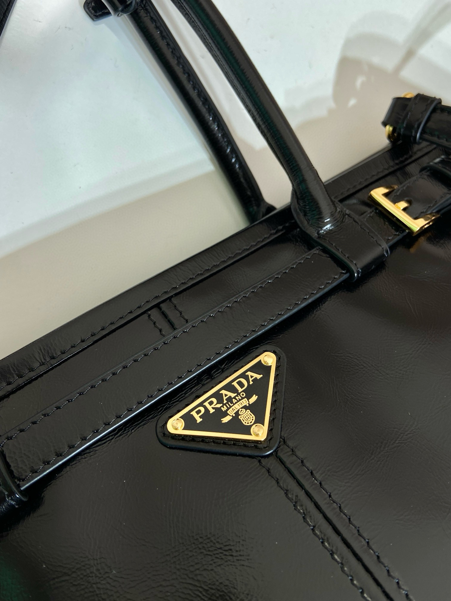 Prada 1BA426 Small Handbag in Black Leather with Detachable Strap 8 i1751350000744 8316 0 6