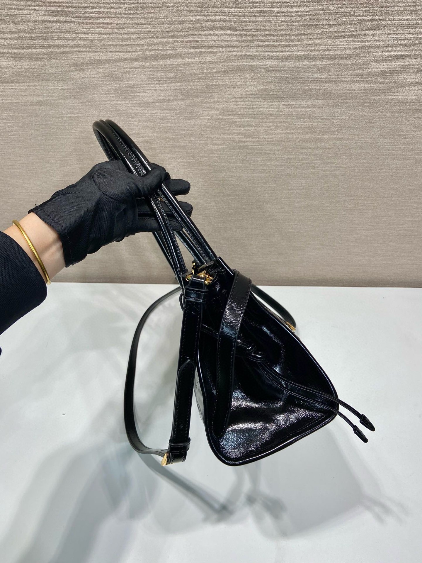 Prada 1BA426 Small Handbag in Black Leather with Detachable Strap 6 i1751350001034 9763 0 4