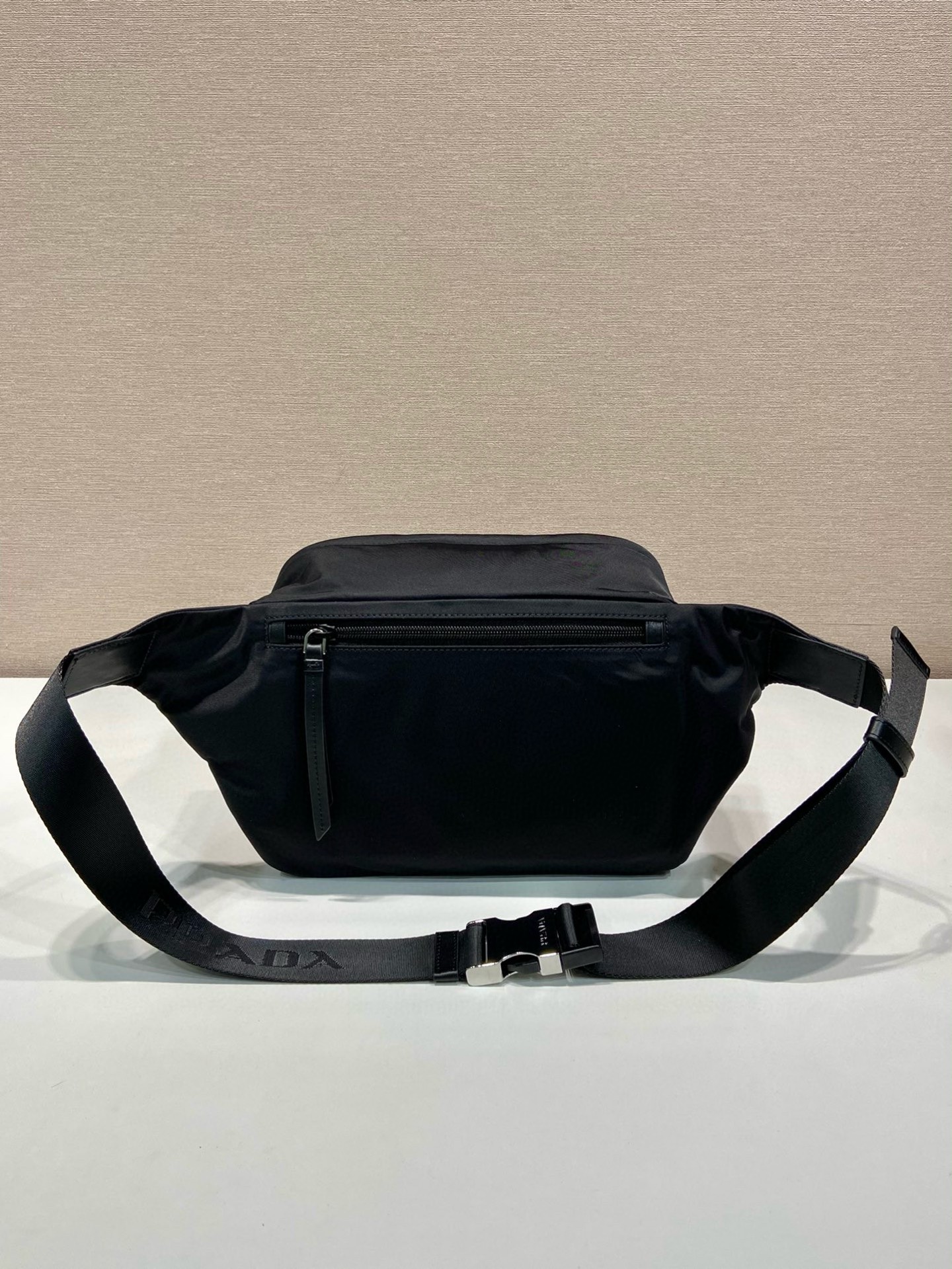 Prada 2VH038B Messenger Bag in Black Nylon with Logo Detail 6 i1752663061149 3808 0 4