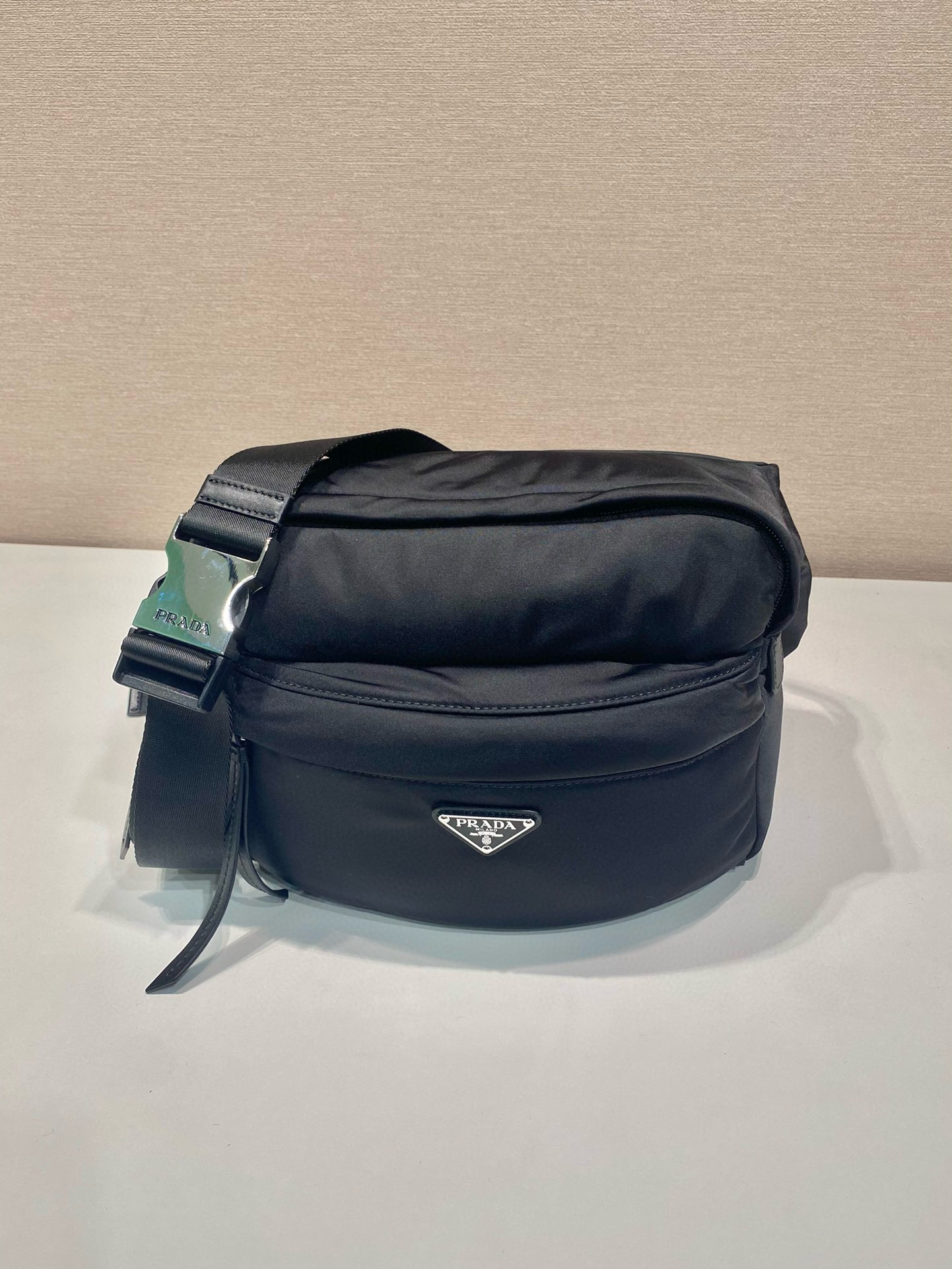 Prada 2VH038B Messenger Bag in Black Nylon with Logo Detail 2 i1752663063336 2461 0 0